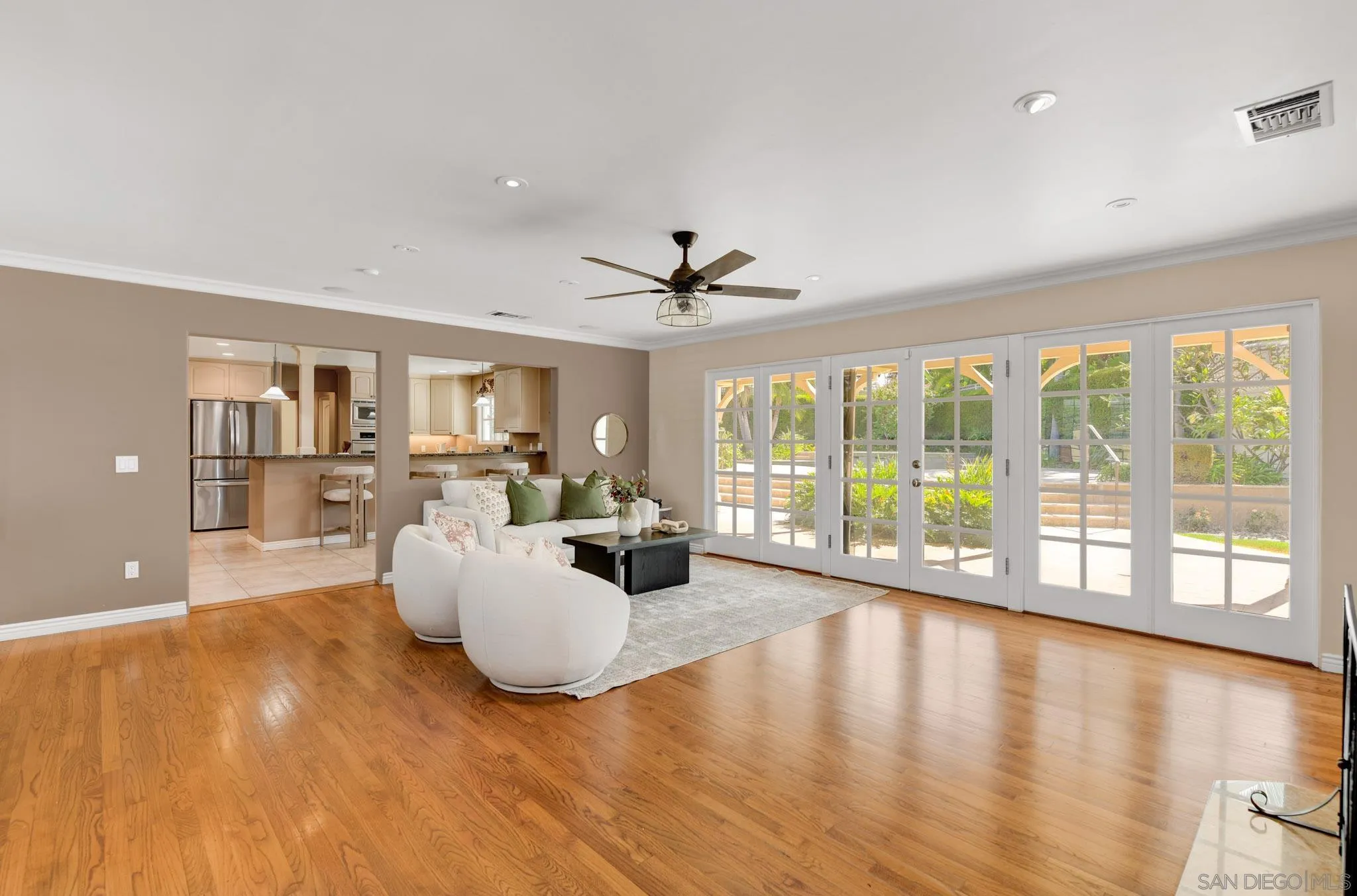 https://cdn.realtyfeed.com/cdn/127/260022896/2ec6821fd5309baff74de25306d2cfd4.webp