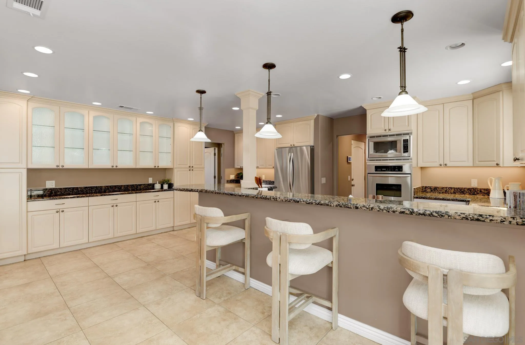 https://cdn.realtyfeed.com/cdn/127/260022896/71008a5dd3e53be0b4cba044d8316ba4.webp