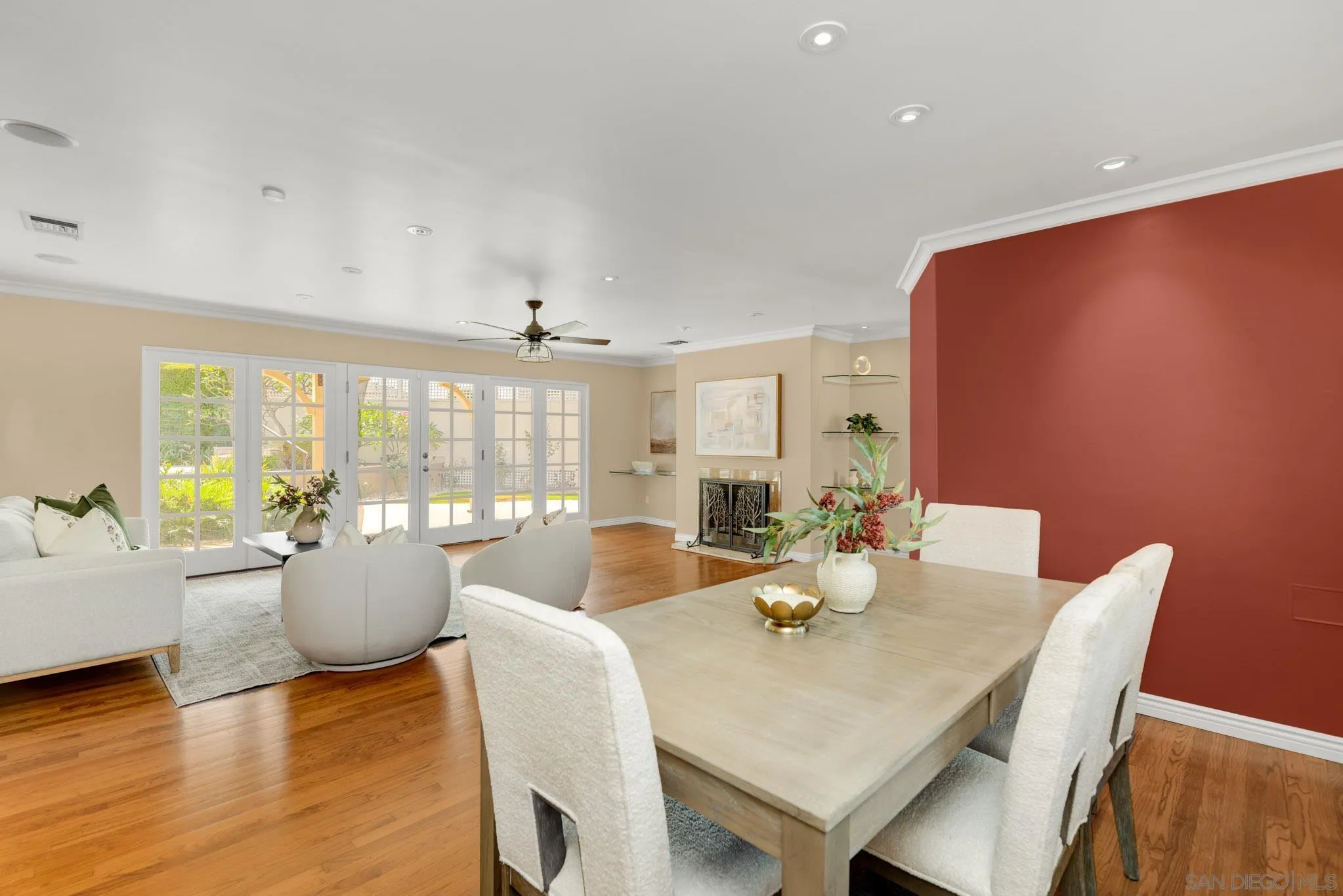 https://cdn.realtyfeed.com/cdn/127/260022896/da2af61310c9a3688719cfc312090378.webp