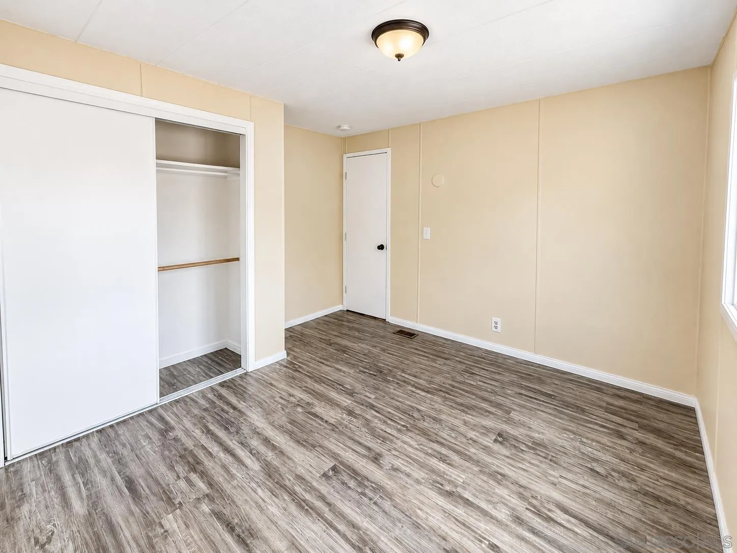 https://cdn.realtyfeed.com/cdn/127/260022902/4c439aca917b2093658e04812843f0d6.webp
