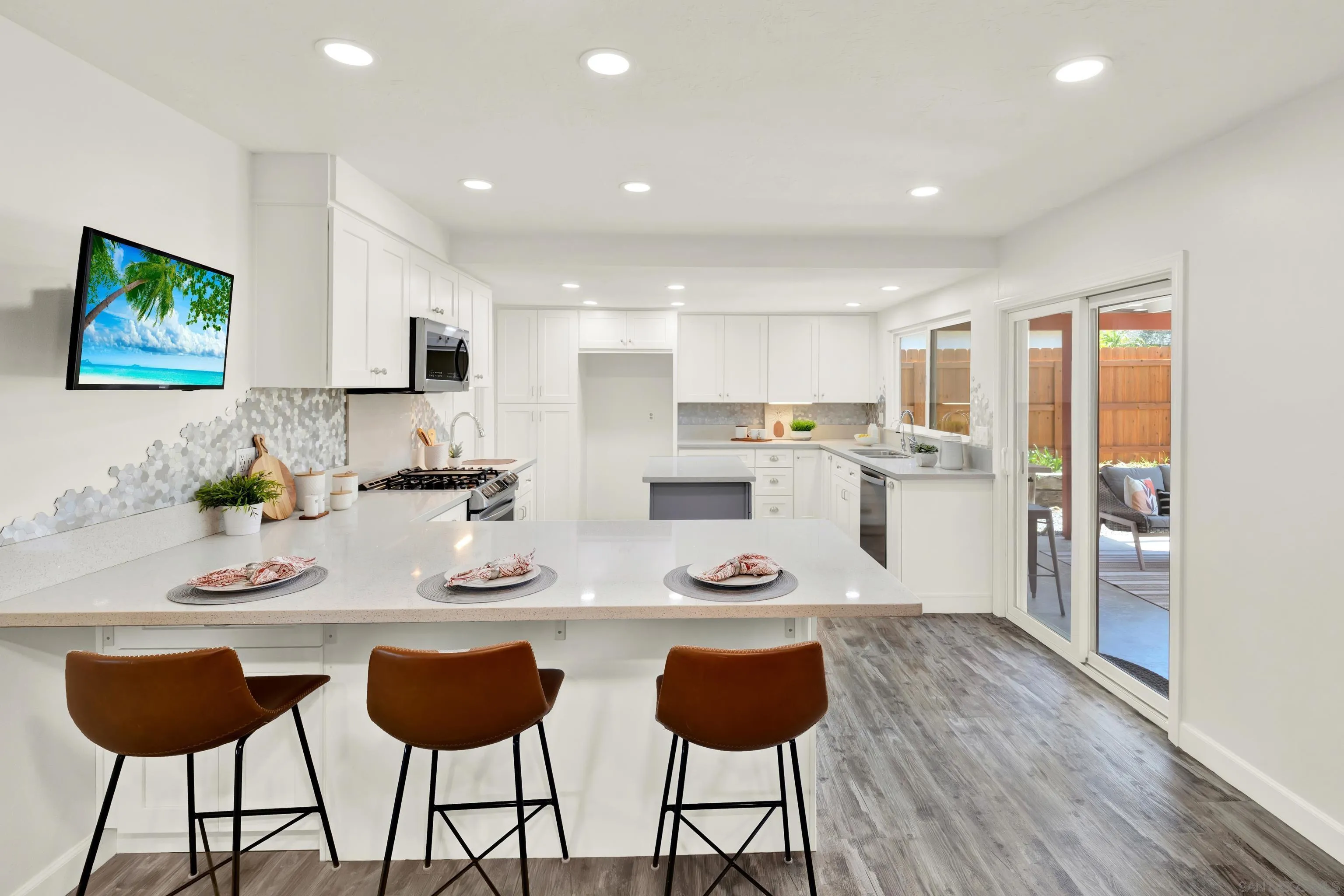 https://cdn.realtyfeed.com/cdn/127/260022905/79b326e6c8357cfe0d89a7e5f4a7225c.webp