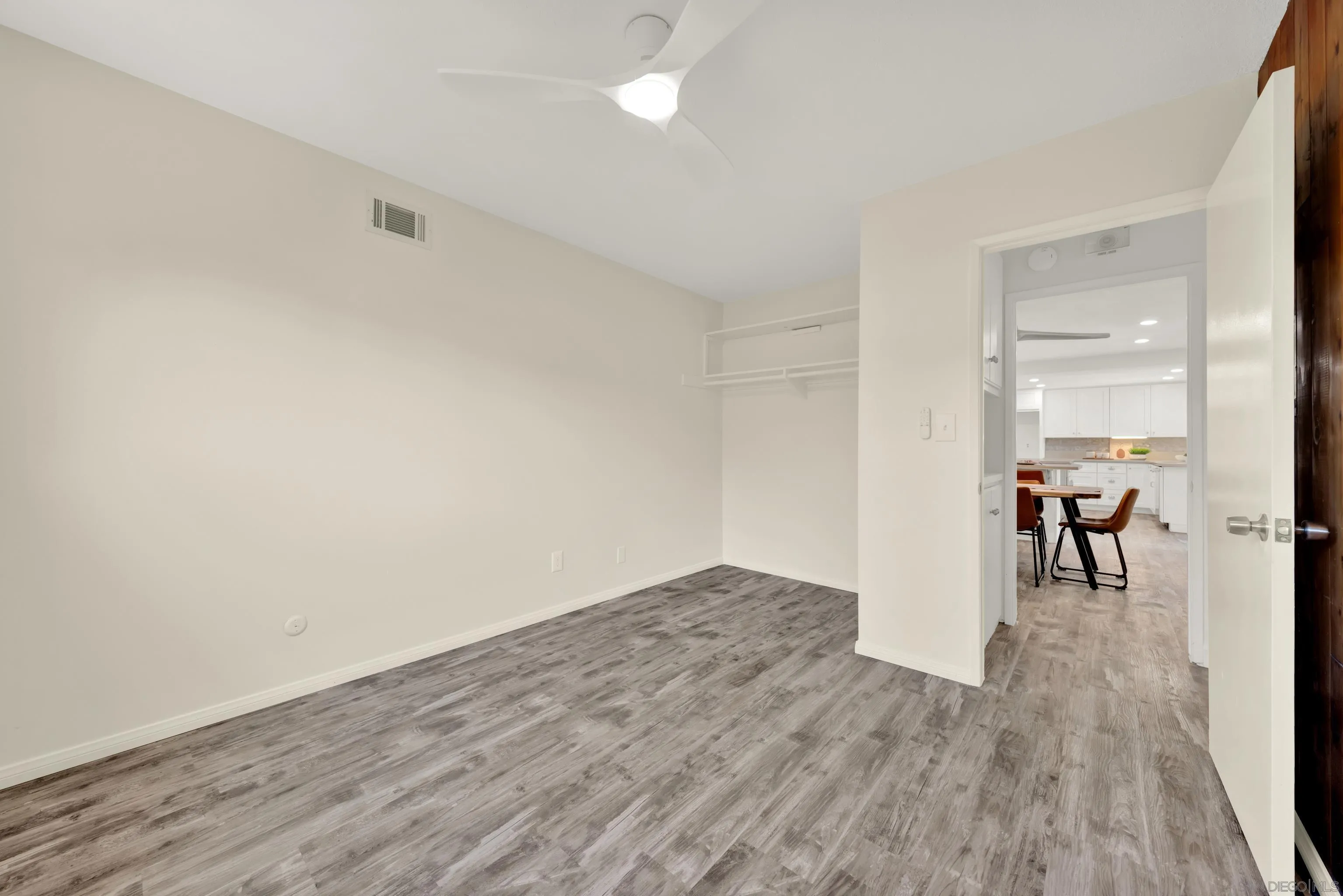 https://cdn.realtyfeed.com/cdn/127/260022905/7f34d3112443d24104bc55dbd578bba6.webp