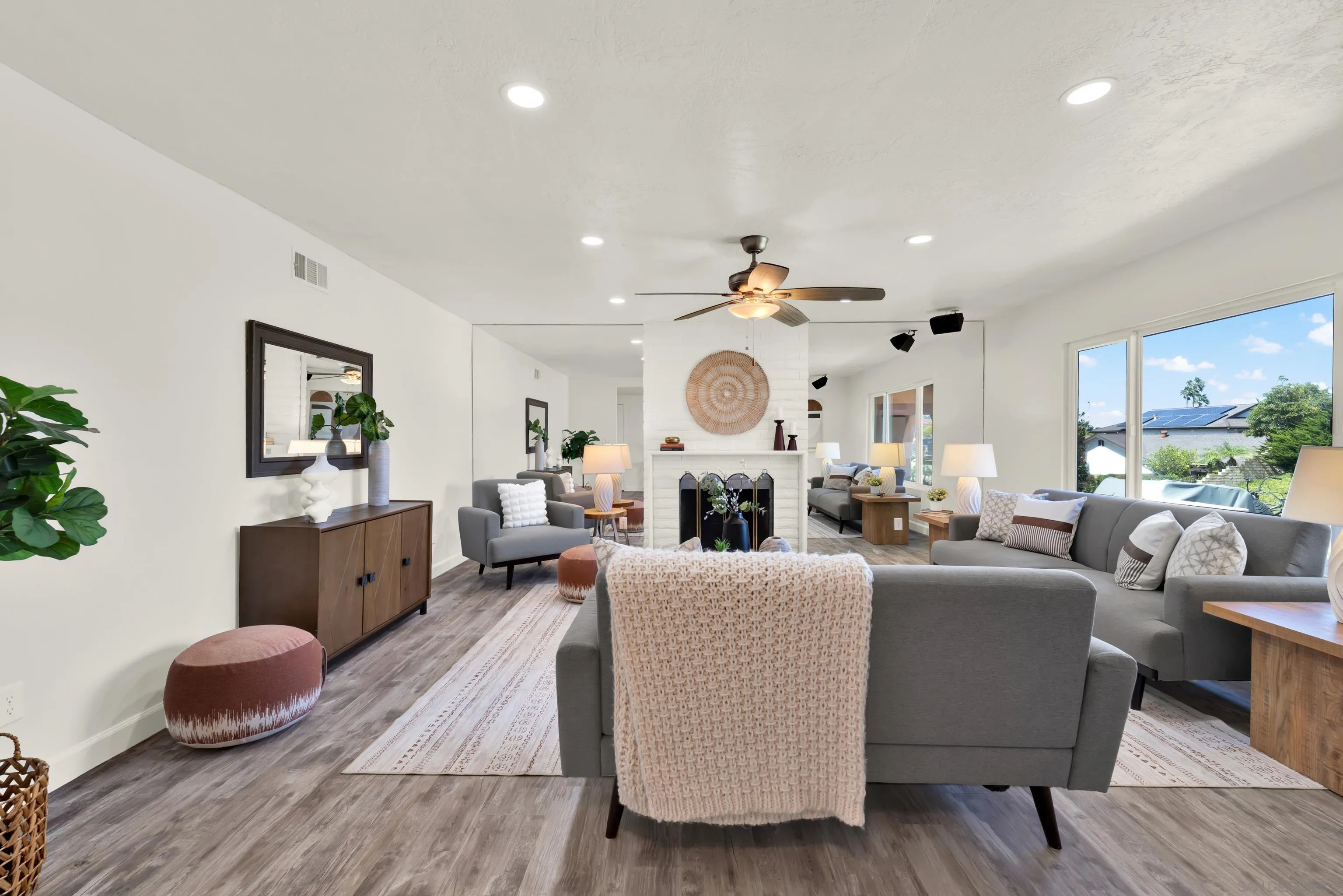https://cdn.realtyfeed.com/cdn/127/260022905/8e0b003af658794b743774fa3d20ed89.webp