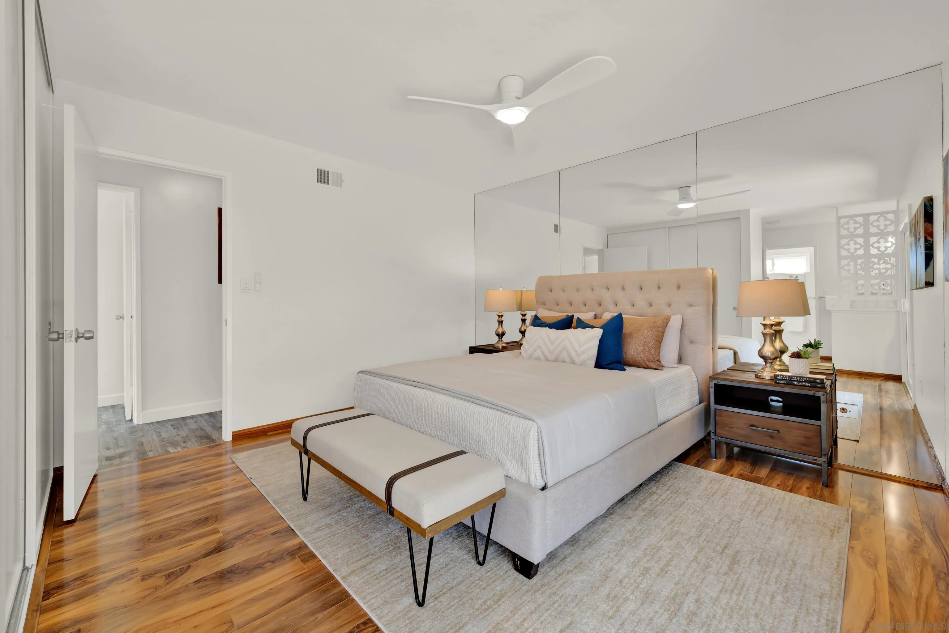 https://cdn.realtyfeed.com/cdn/127/260022905/c219d70a40bd095ae2f996204d6d1748.webp