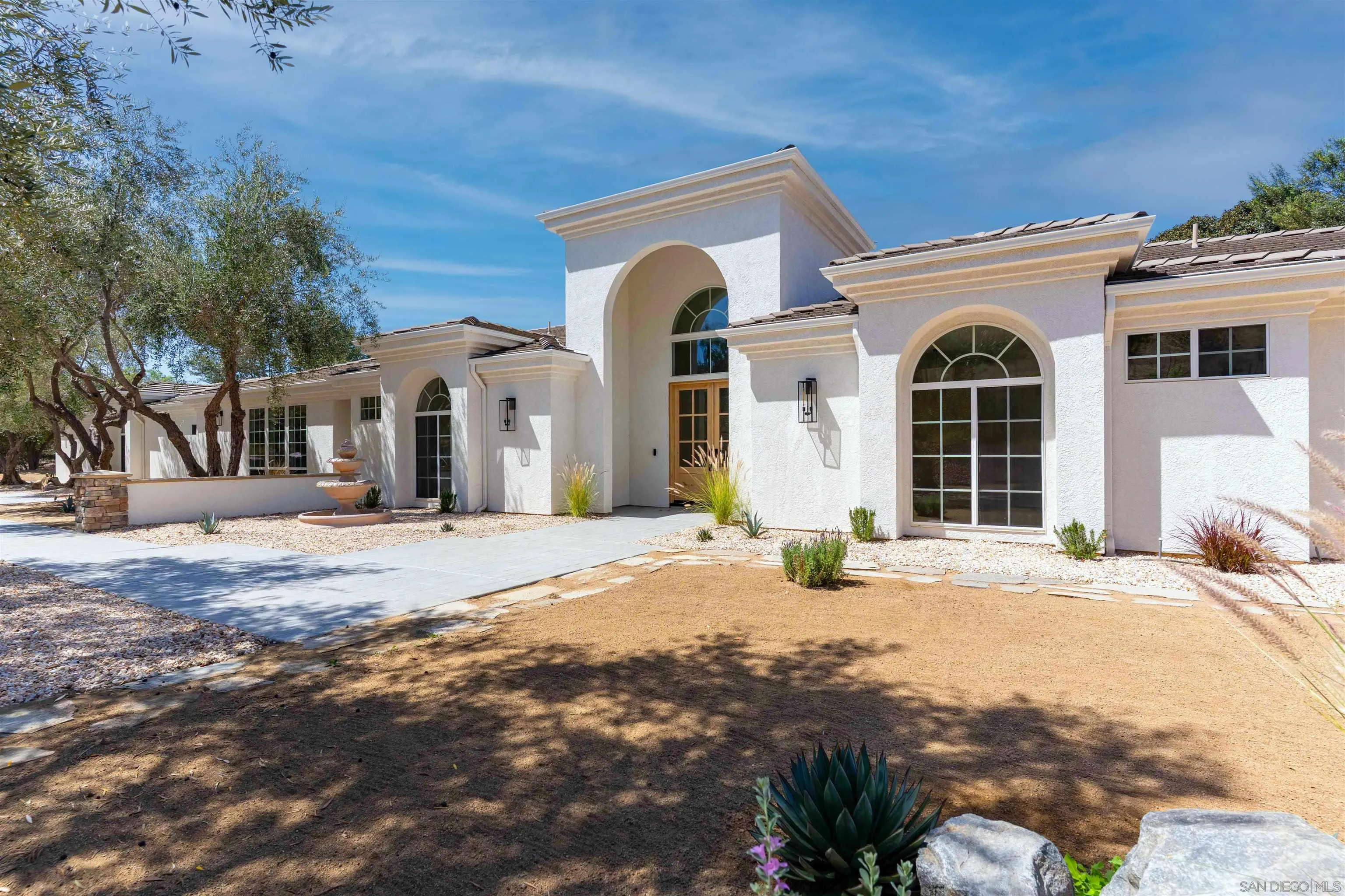 https://cdn.realtyfeed.com/cdn/127/260022906/b22a399bce4d1f47771670fccf32a6a6.webp