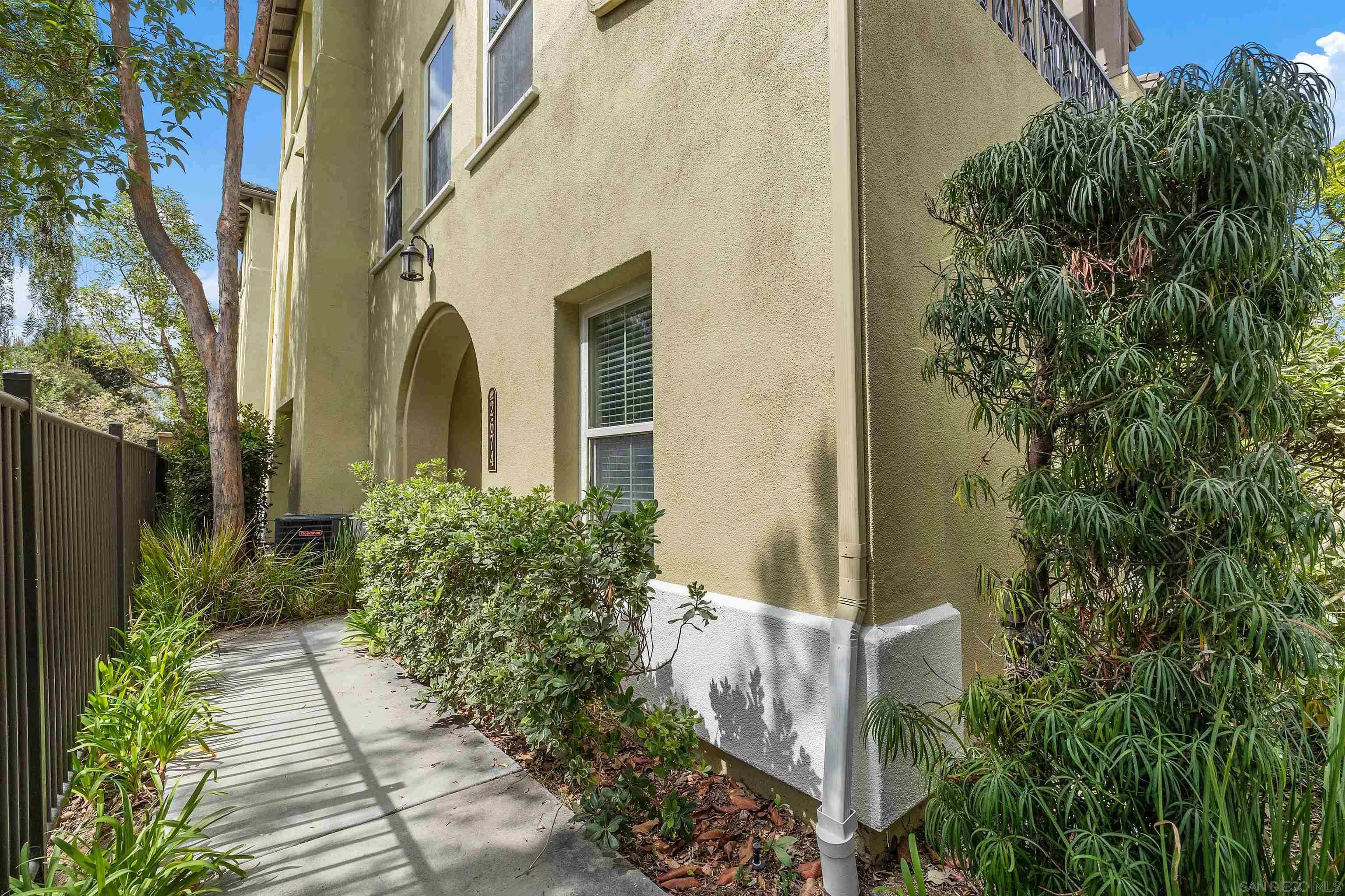https://cdn.realtyfeed.com/cdn/127/260022908/debbbde271b744a009d3c6c88fbf479d.webp