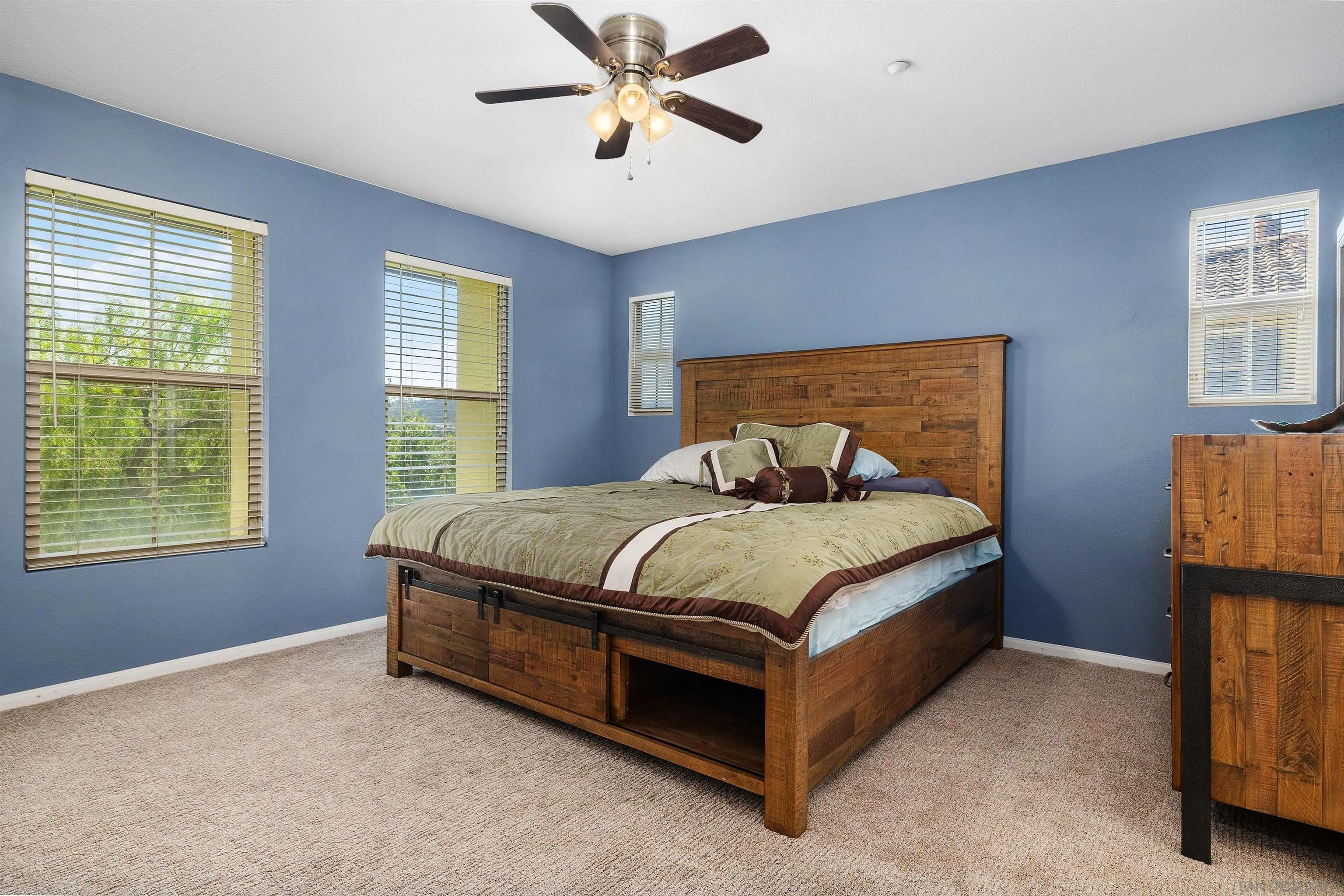 https://cdn.realtyfeed.com/cdn/127/260022908/f3a6aa70b71be5d882c7faaa47ed27a3.webp