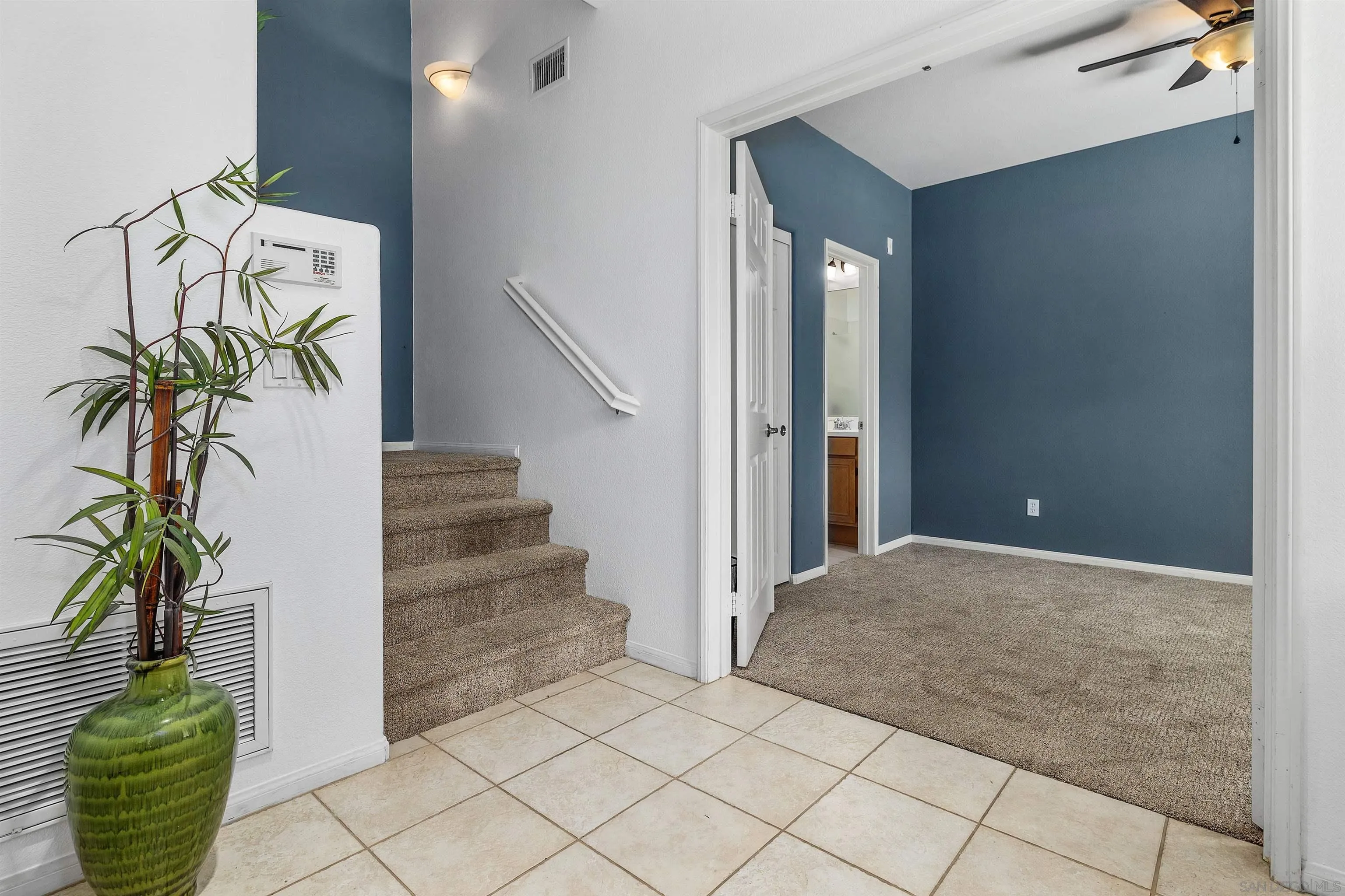 https://cdn.realtyfeed.com/cdn/127/260022908/f5321776acfbe71735a8073a4b640023.webp