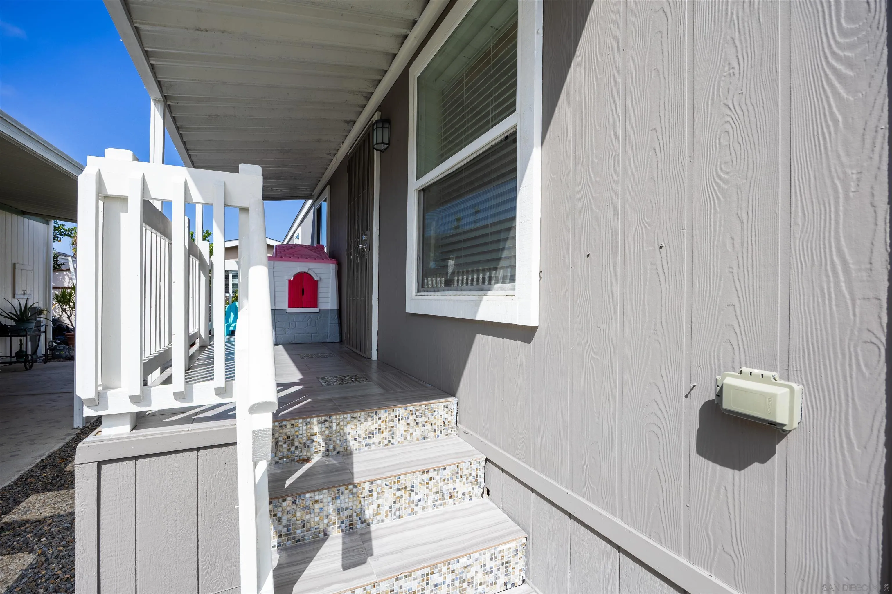 https://cdn.realtyfeed.com/cdn/127/260022914/613fe2ebeecf8f51b14c801ecf16c2c7.webp