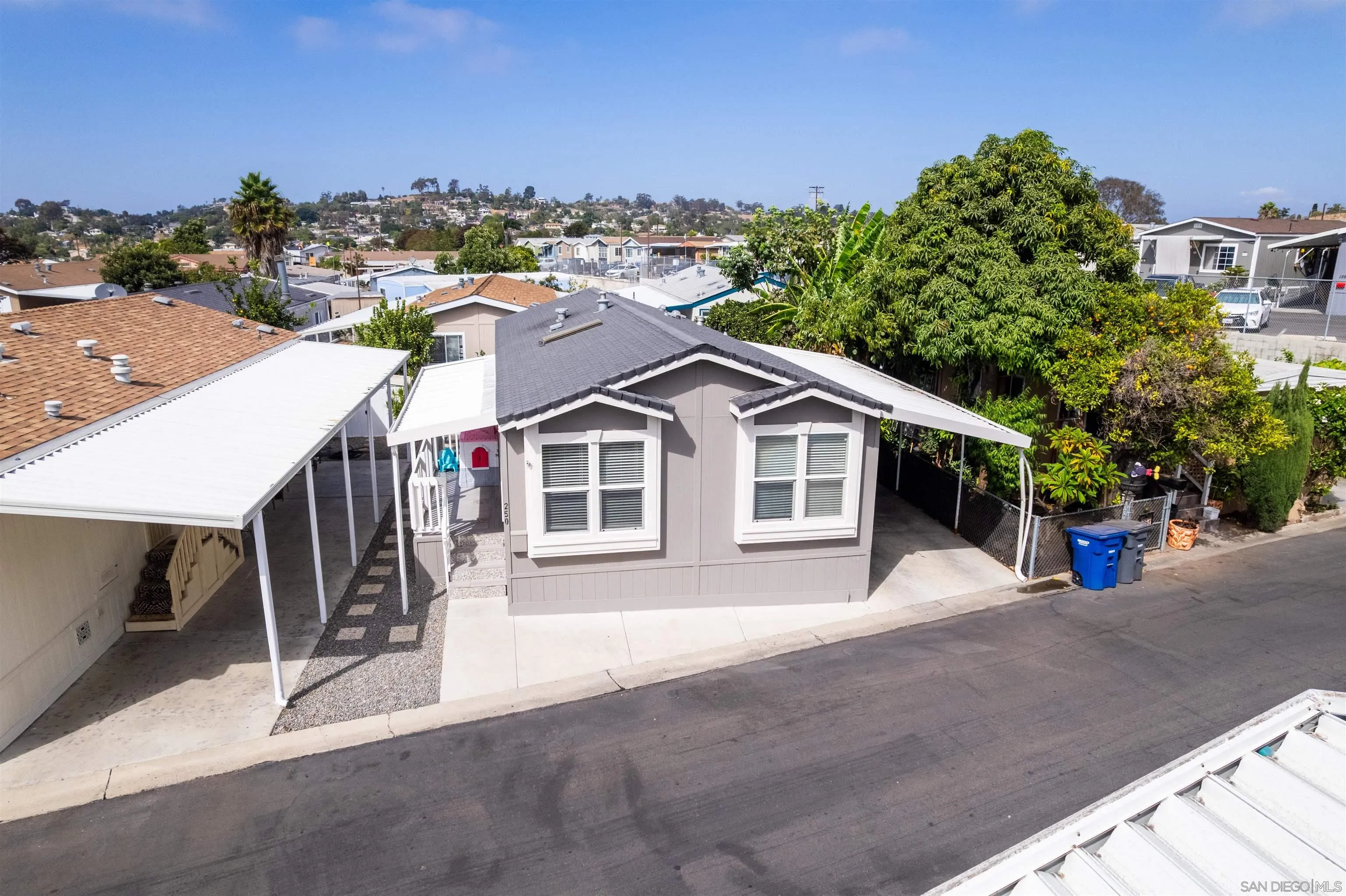 https://cdn.realtyfeed.com/cdn/127/260022914/d02f4f92ee617c8859cff818bcd88411.webp