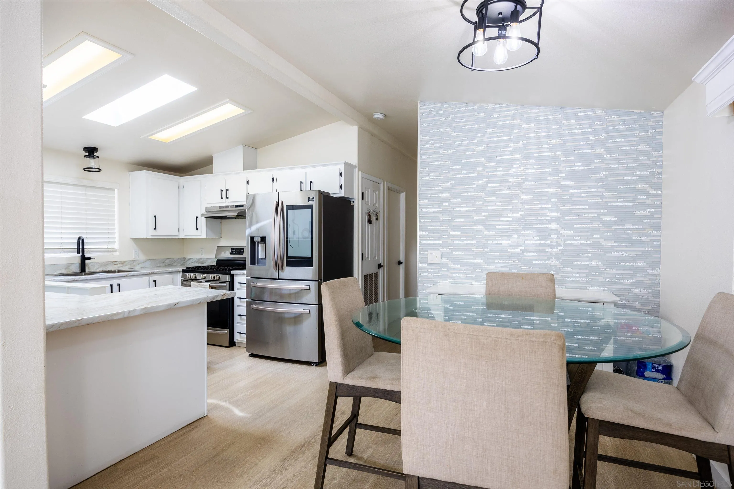 https://cdn.realtyfeed.com/cdn/127/260022914/ebb35a4f5884591fa5abbb6a1406dace.webp