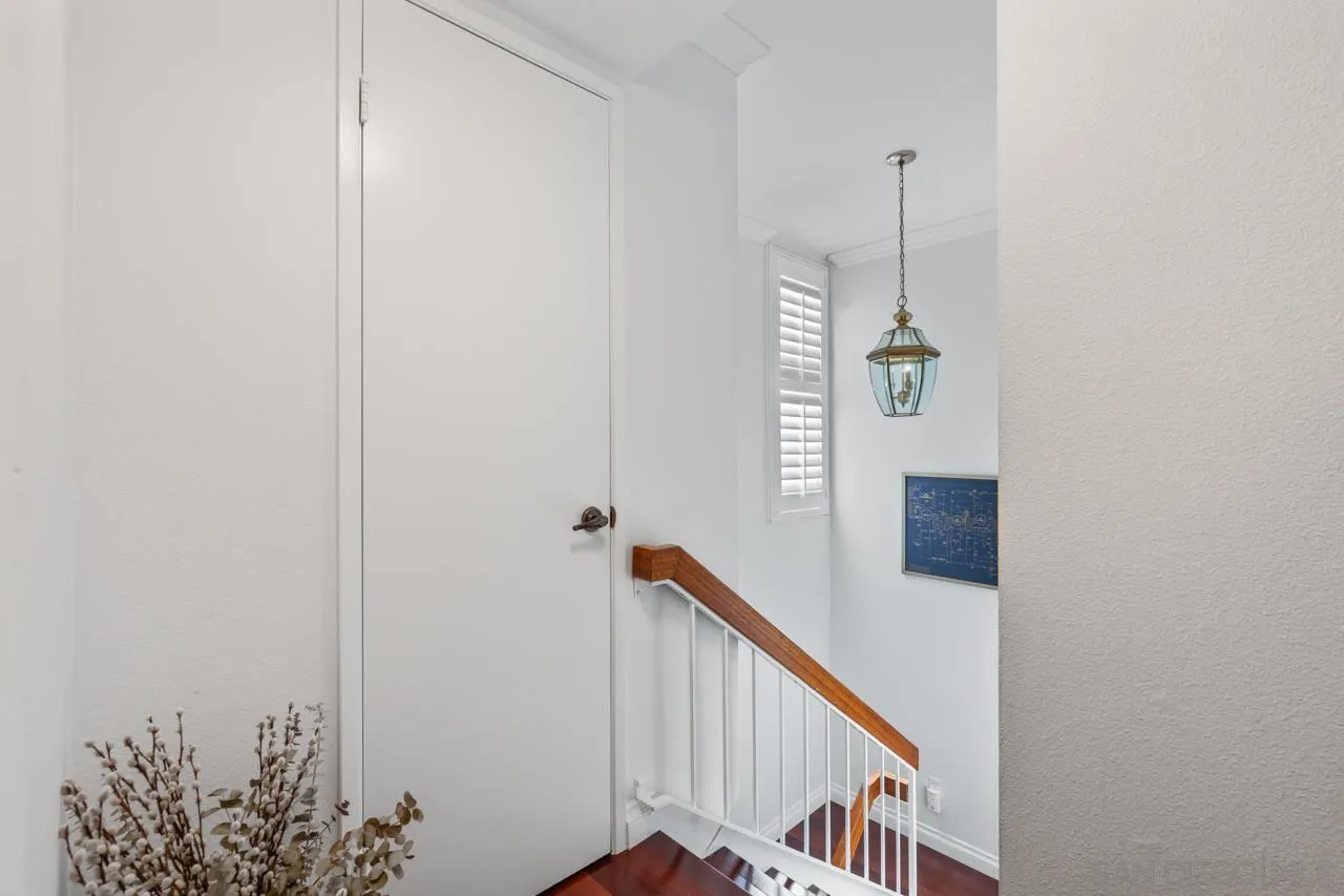 https://cdn.realtyfeed.com/cdn/127/260022915/c198bd0e82cedb4452068f4b70de92bb.webp