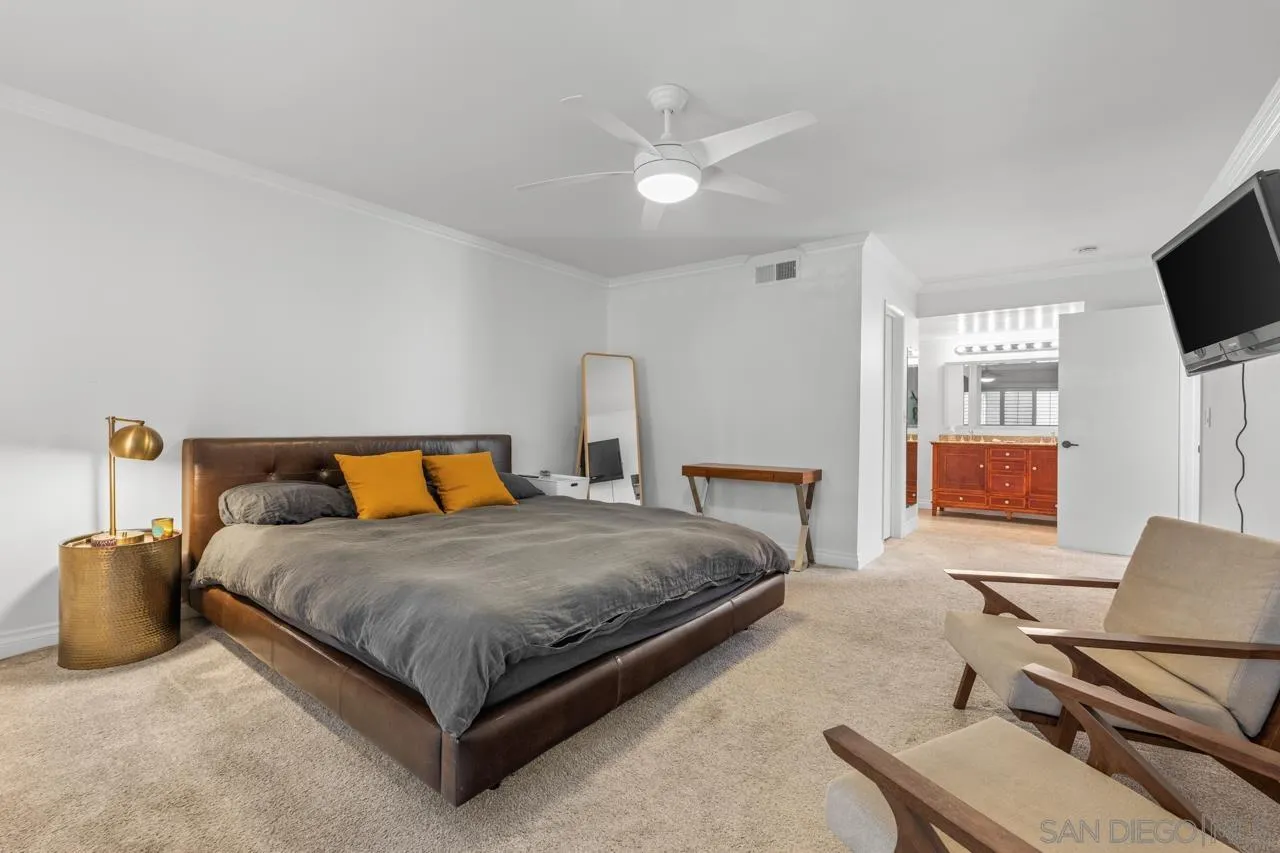 https://cdn.realtyfeed.com/cdn/127/260022915/c6a7b25065bdf600381c709826bae6b3.webp