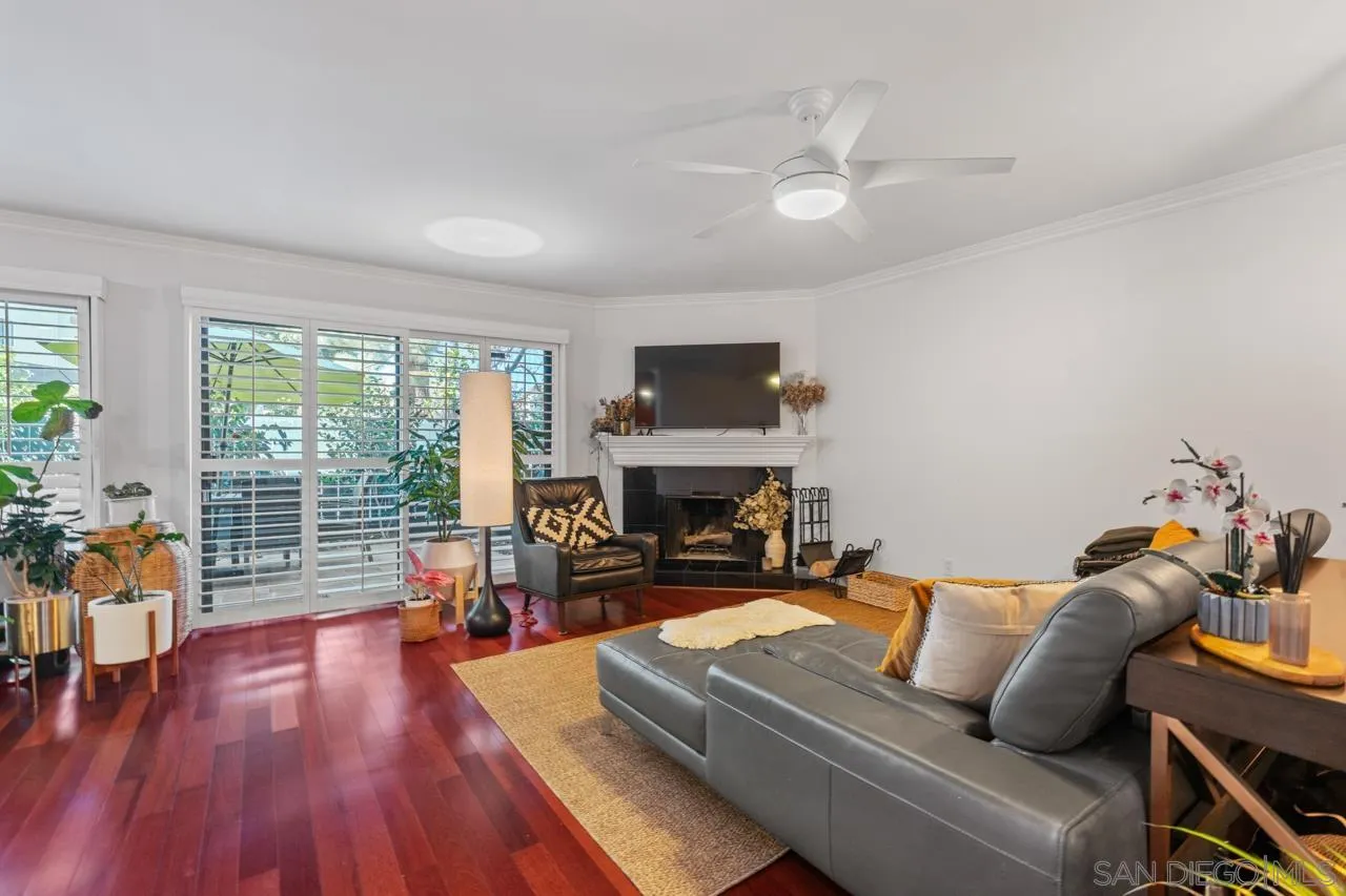 https://cdn.realtyfeed.com/cdn/127/260022915/d1f923d4fd7ac8af91c3077e3c30eccf.webp
