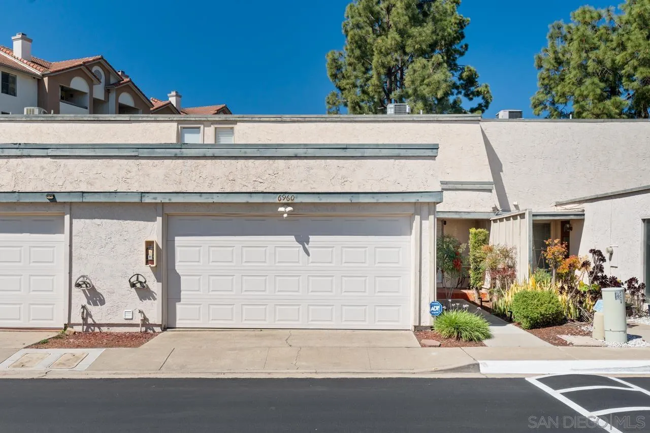 https://cdn.realtyfeed.com/cdn/127/260022915/e3bf22cffb9d4e07cce879ec9f1b7e5b.webp
