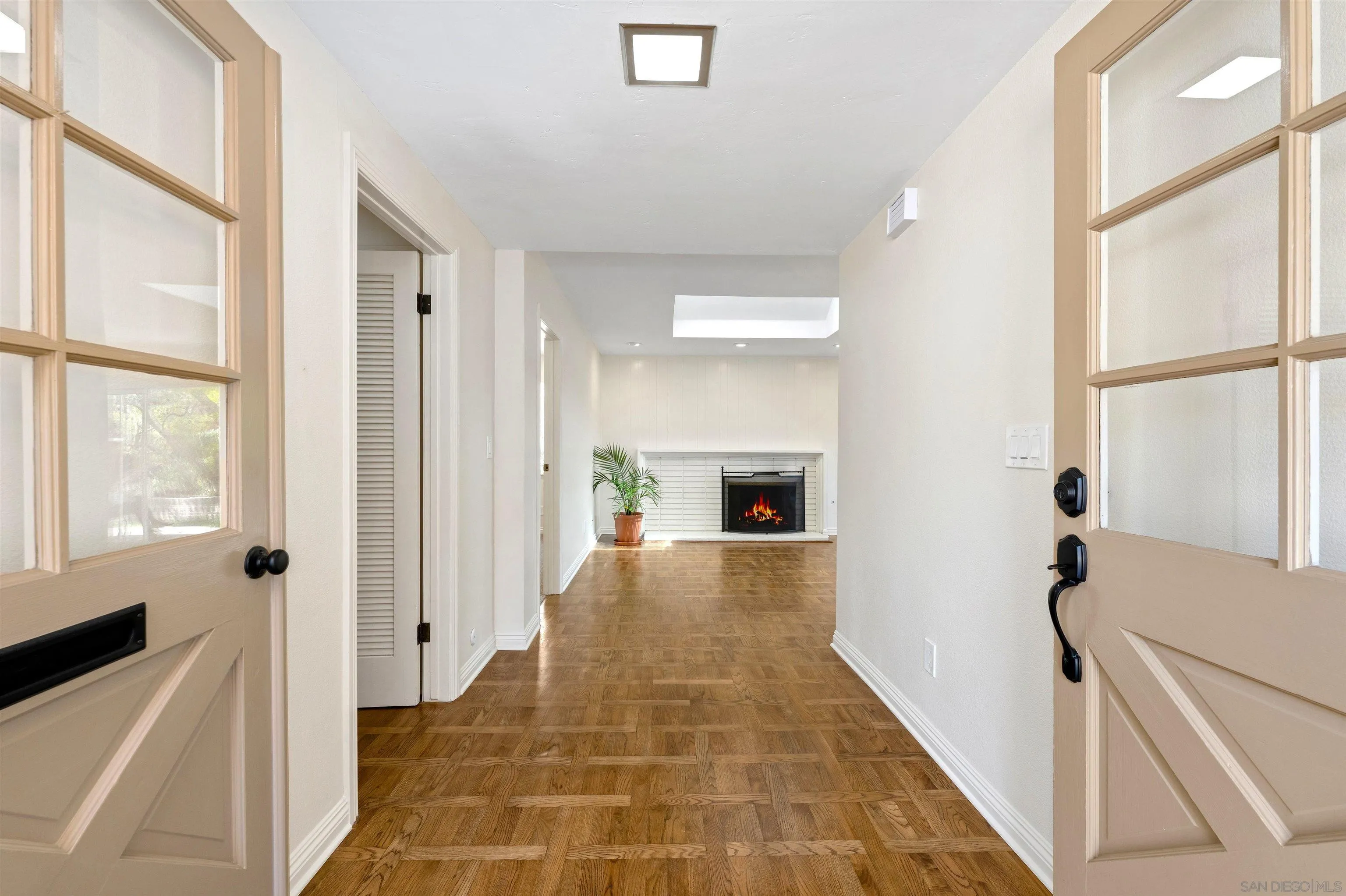 5577 Honors Dr, San Diego, CA 92122 - Photo 4 of 26, San Diego, CA
