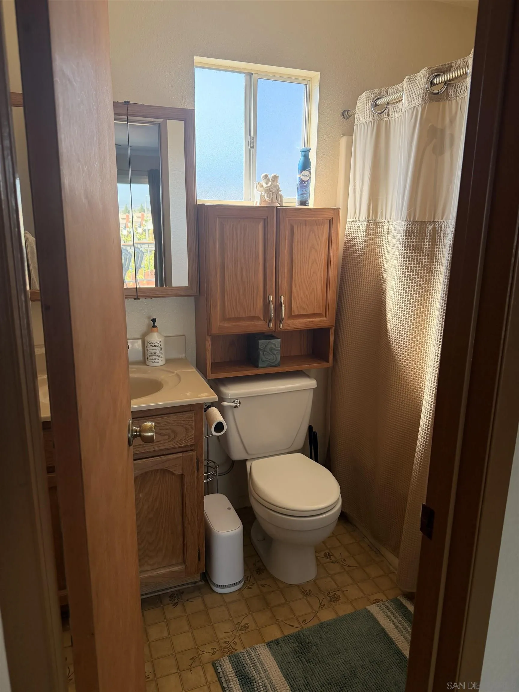 https://cdn.realtyfeed.com/cdn/127/260022918/0fa5b4f7fc93248e890a3047a7c141f7.webp
