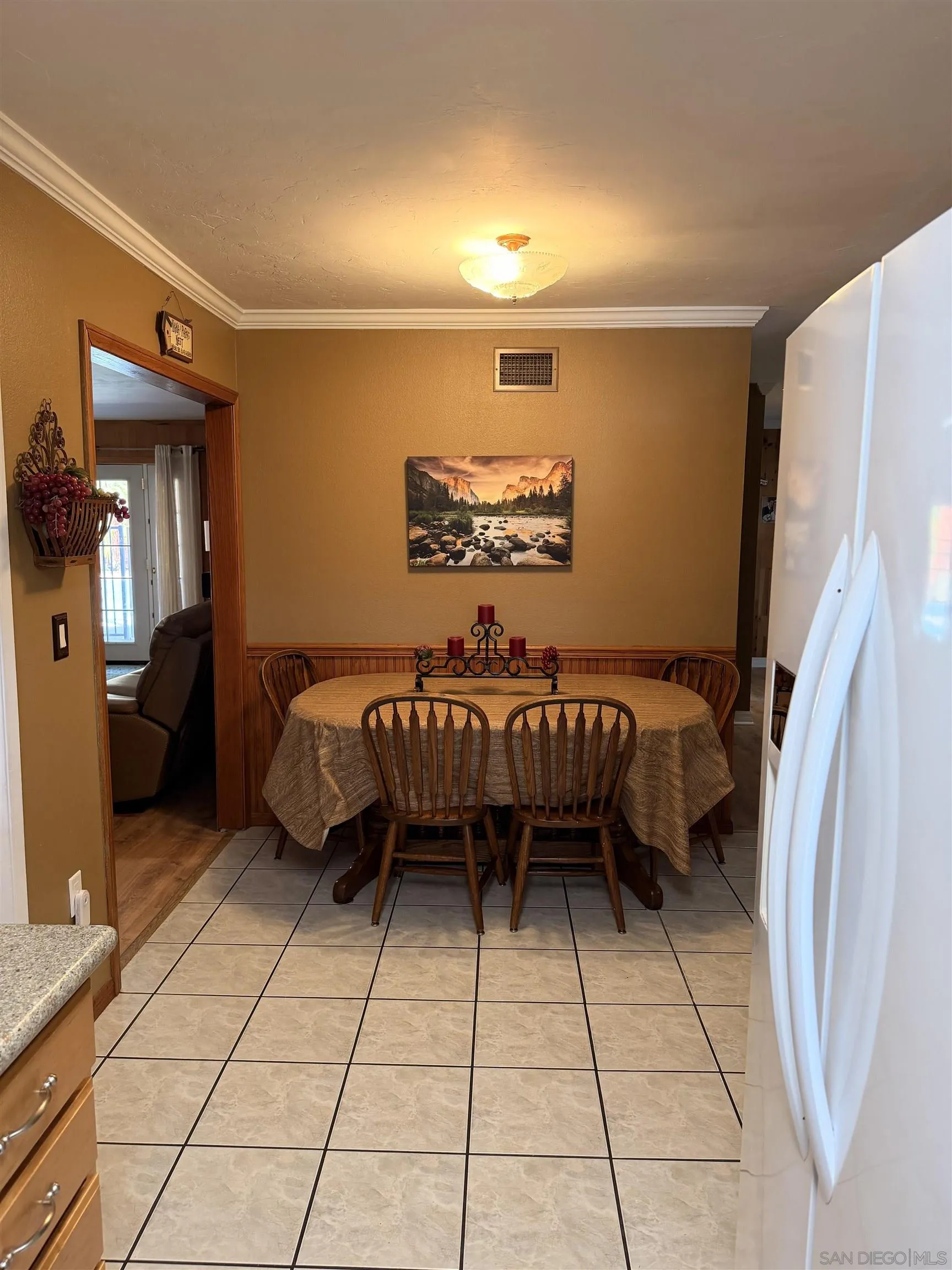 https://cdn.realtyfeed.com/cdn/127/260022918/28c2f83593d7f8536c622868fdf21201.webp