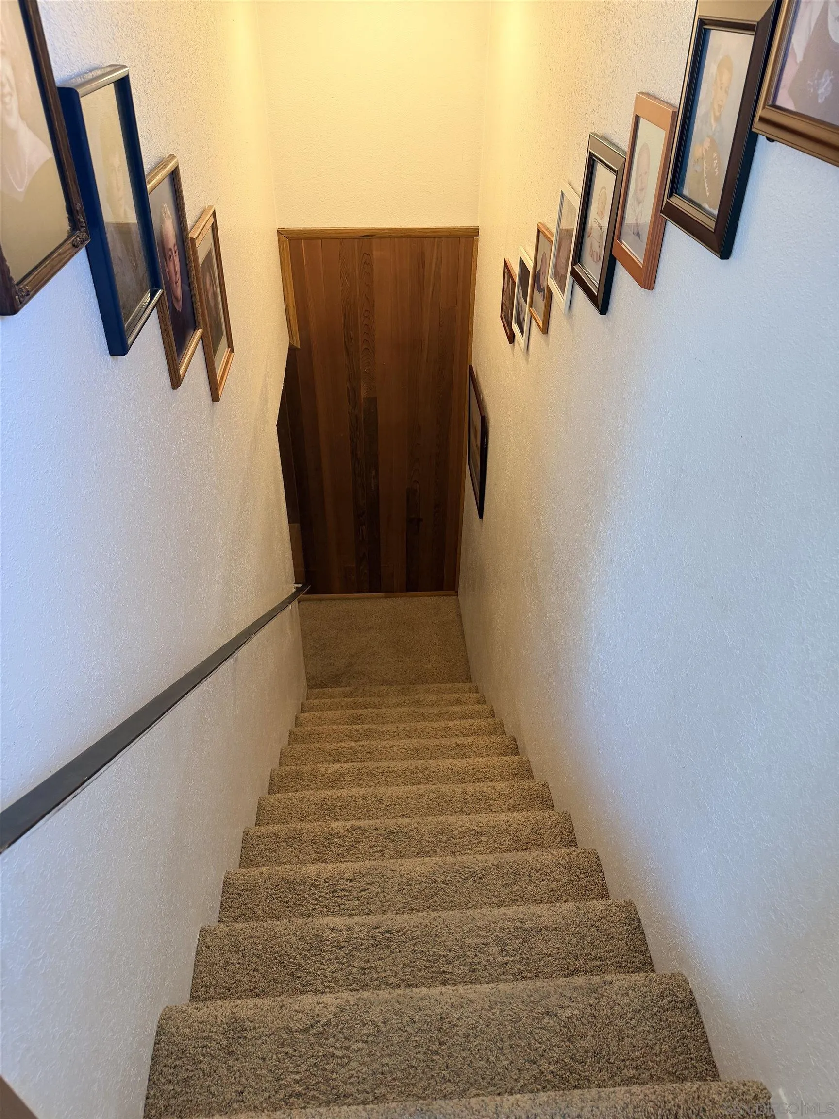 https://cdn.realtyfeed.com/cdn/127/260022918/88d0e2daf5309f958465caa7cf82c275.webp