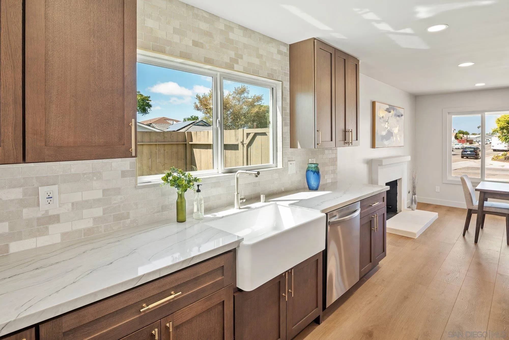 https://cdn.realtyfeed.com/cdn/127/260022920/31c169a24b374daea1673420fd1033fb.webp