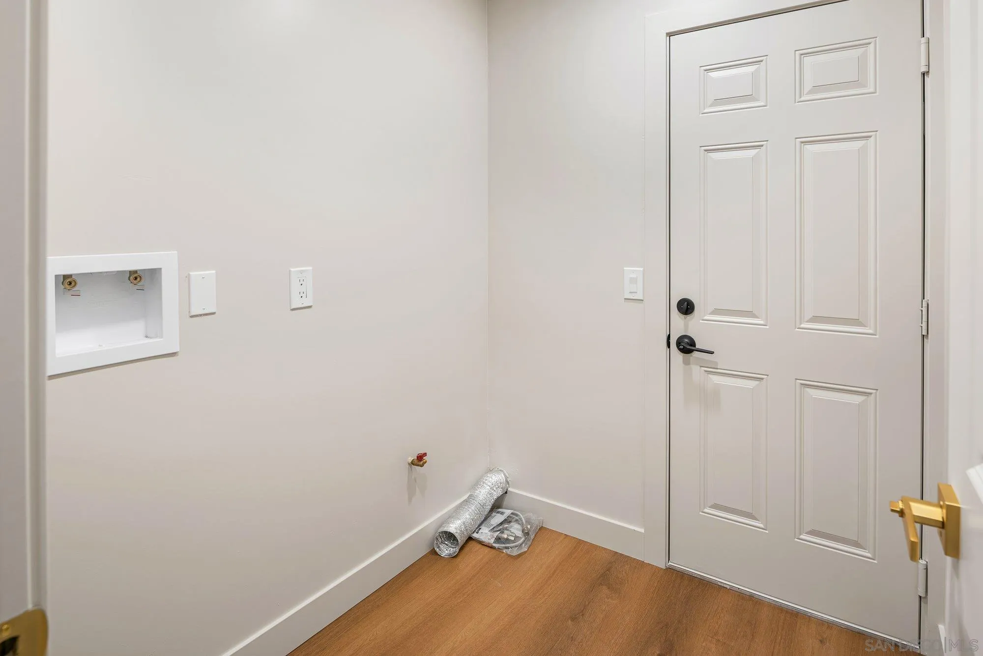 https://cdn.realtyfeed.com/cdn/127/260022920/a0cdf1193978a7a36ab4ee6f1506be78.webp