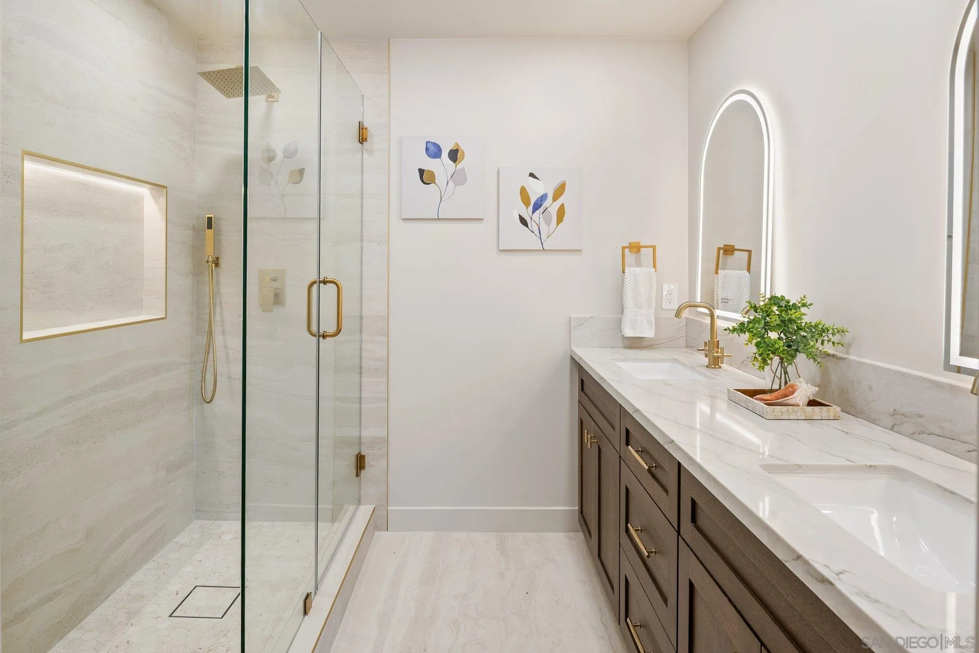 https://cdn.realtyfeed.com/cdn/127/260022920/b75d6ee33e4c2833a730ebea3f2eac1a.webp