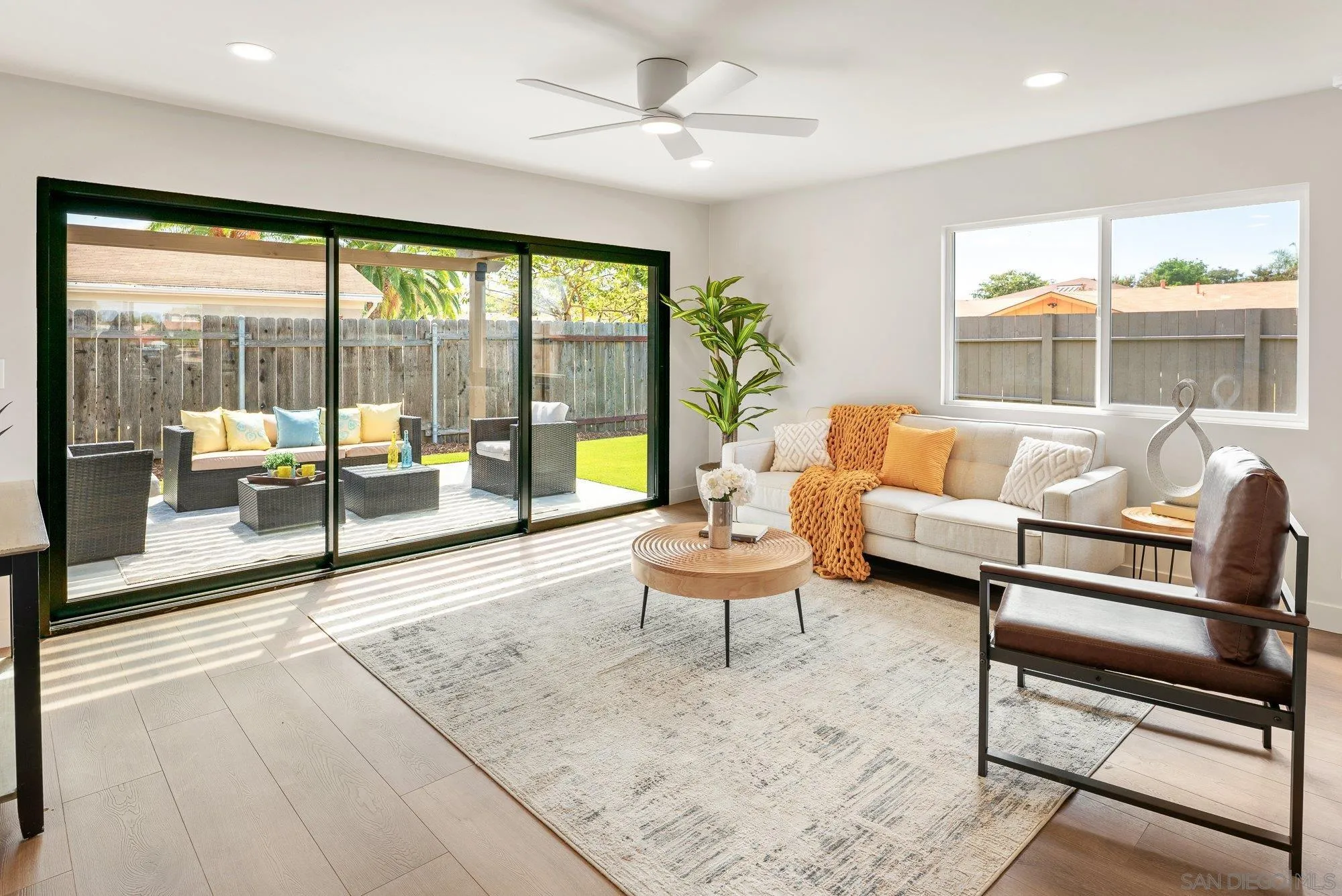 https://cdn.realtyfeed.com/cdn/127/260022920/d8c20adb1a530d3f42cb5e19fb48d3d2.webp