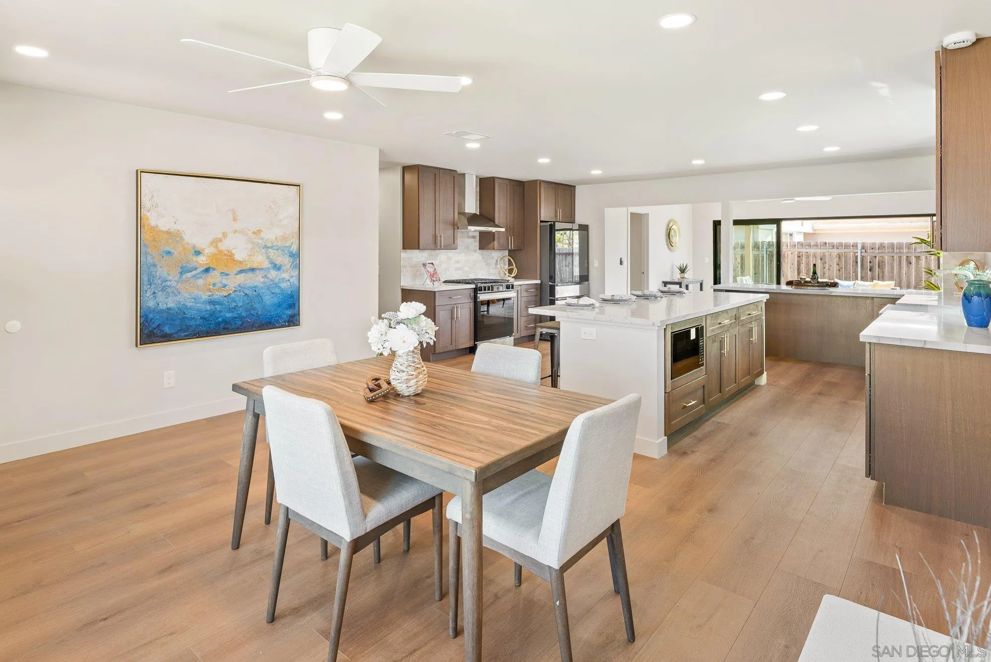 https://cdn.realtyfeed.com/cdn/127/260022920/f645f15134fc6d5b53933aa93347b7d7.webp