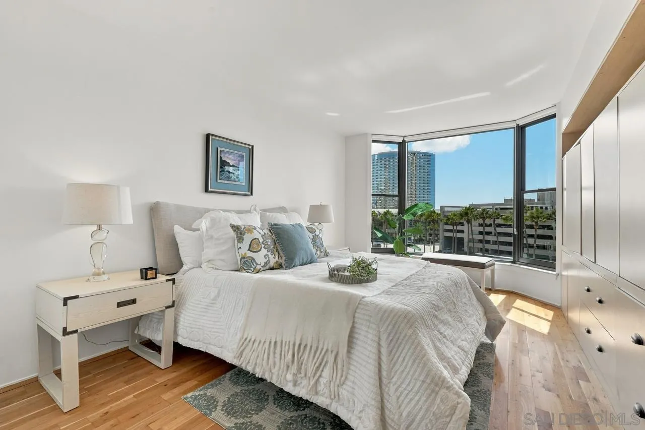 https://cdn.realtyfeed.com/cdn/127/260022921/21bf9bb764699ba001712143d42bf649.webp