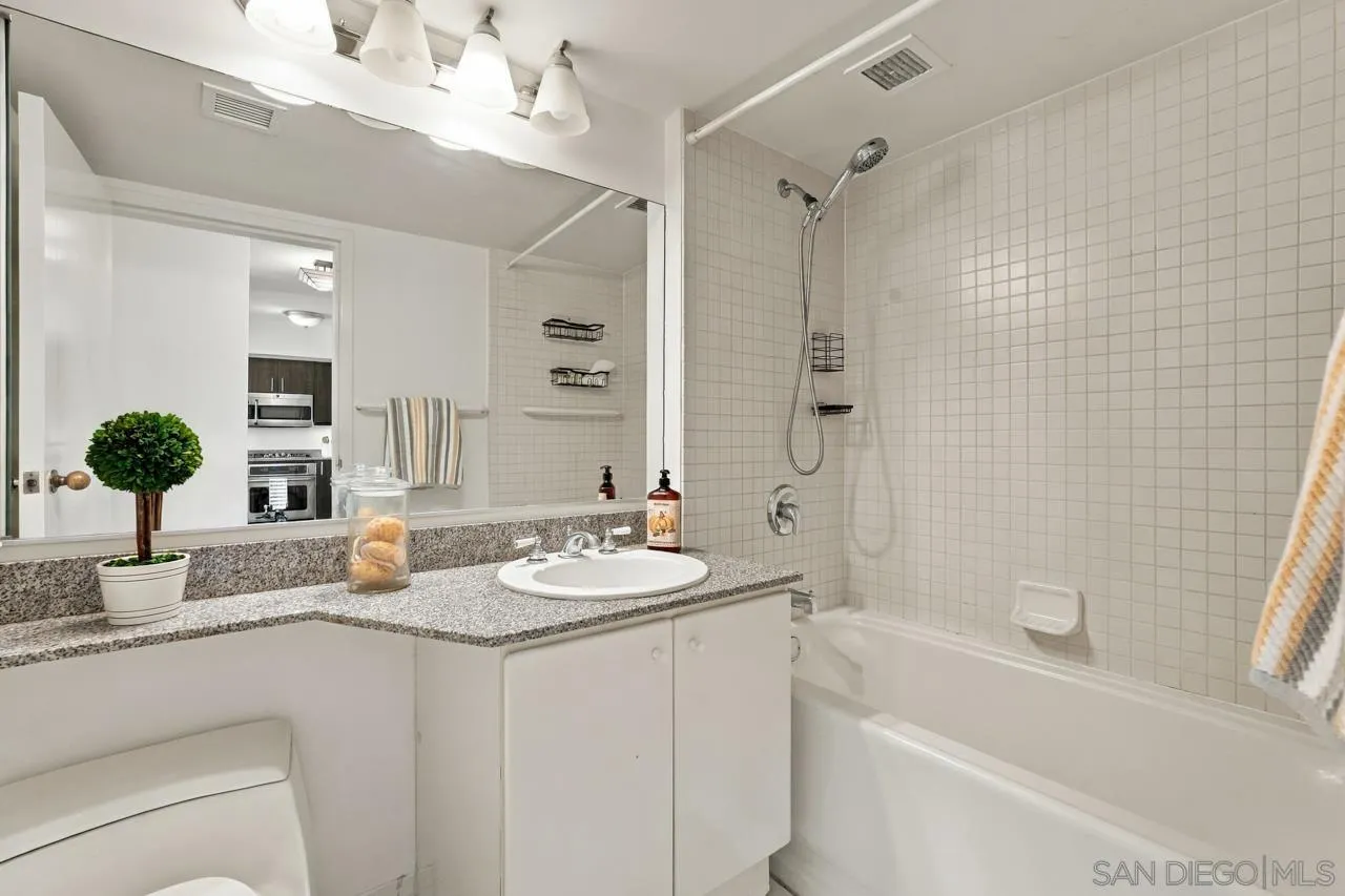 https://cdn.realtyfeed.com/cdn/127/260022921/2c91b947aa317c88443e39160e25a656.webp