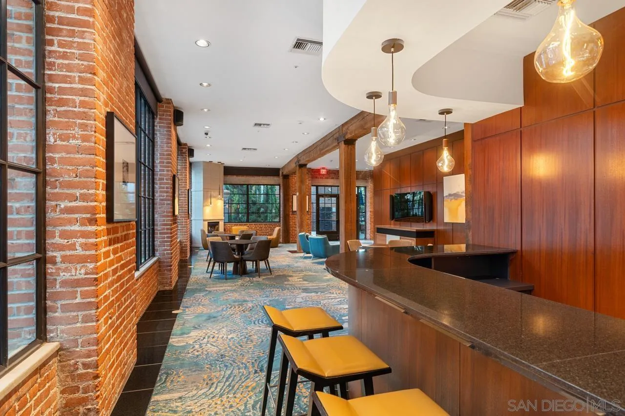 https://cdn.realtyfeed.com/cdn/127/260022921/35c6877e6fd97c2dab69673c3887b990.webp