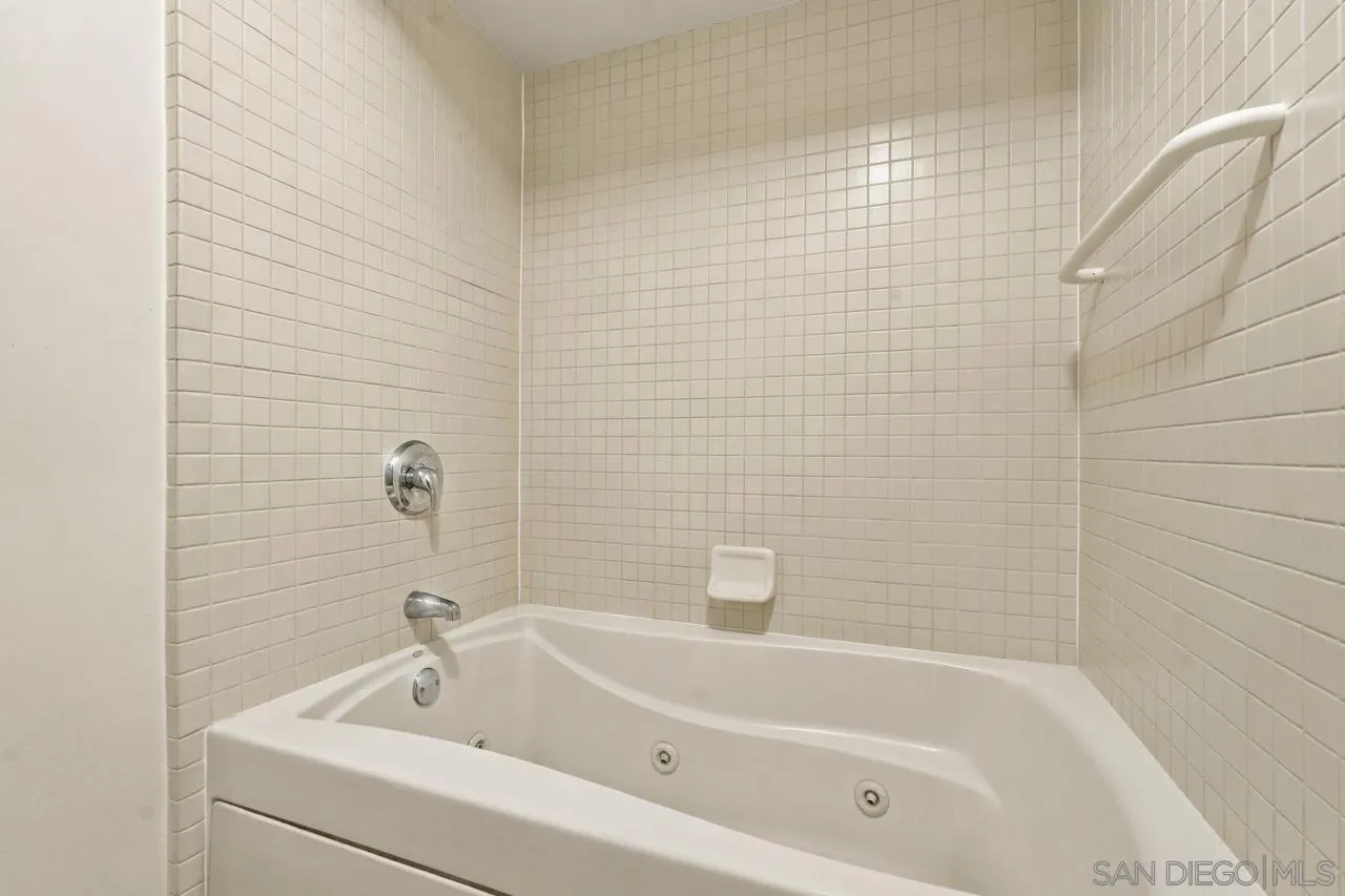 https://cdn.realtyfeed.com/cdn/127/260022921/4b28a789228fa08010045121c611861e.webp