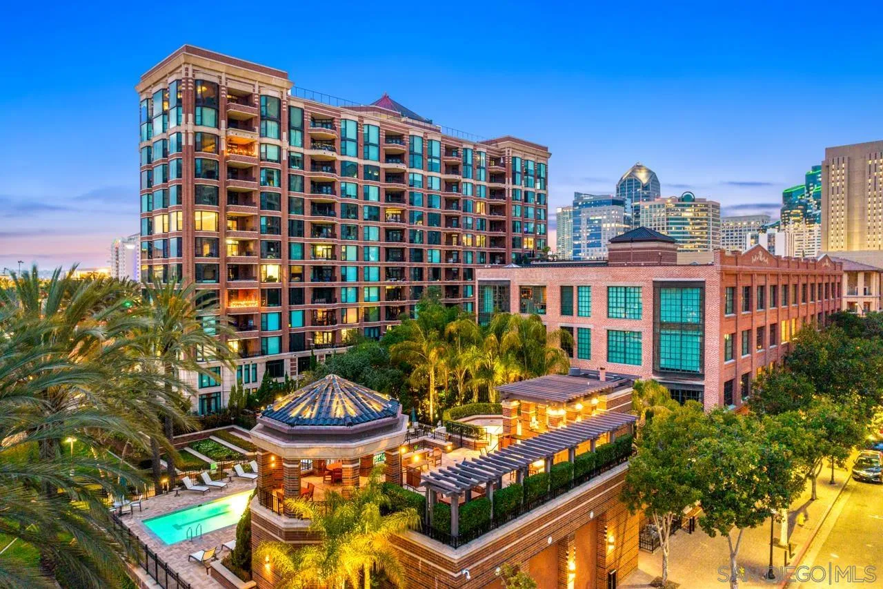 https://cdn.realtyfeed.com/cdn/127/260022921/775be596d685f7bc2e21f6081a067f6c.webp