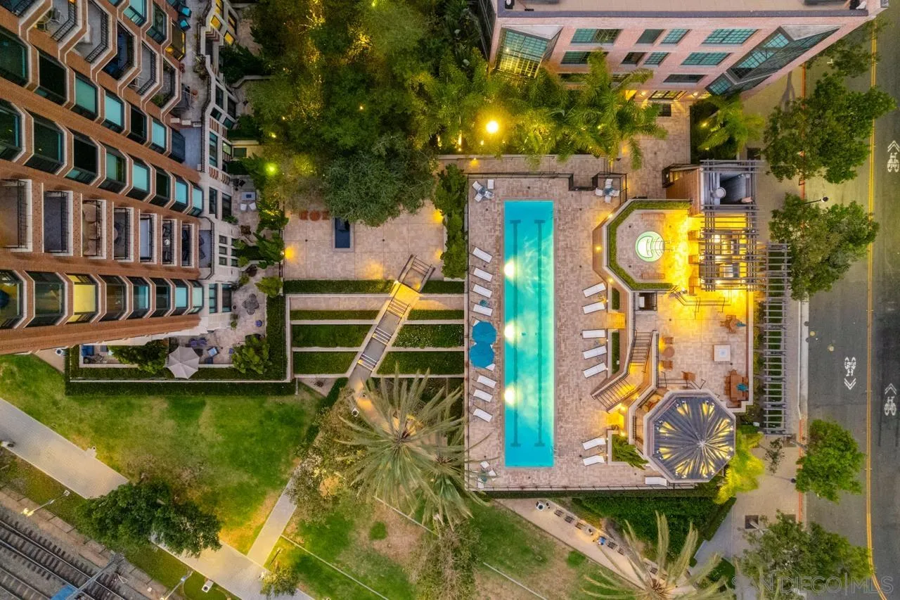 https://cdn.realtyfeed.com/cdn/127/260022921/865edbf2279d4b59d93ce632c97ae83f.webp