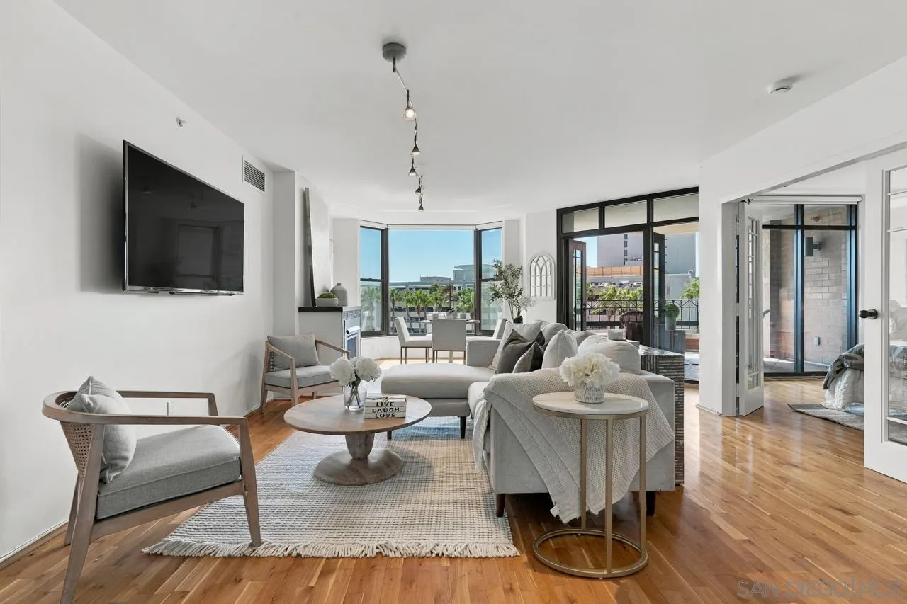 https://cdn.realtyfeed.com/cdn/127/260022921/8b33824e6385feb28e865867056ee589.webp