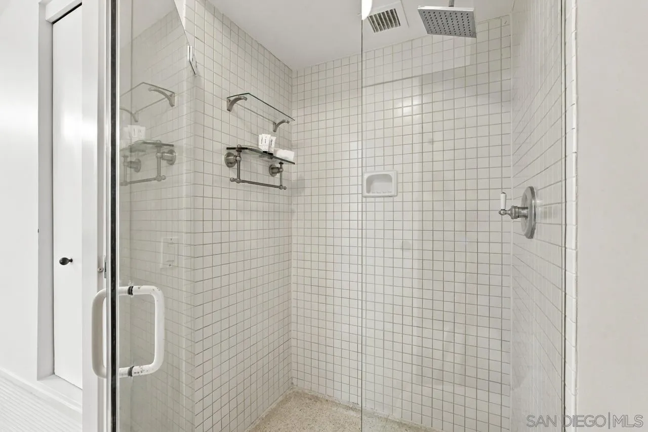 https://cdn.realtyfeed.com/cdn/127/260022921/b2e1b03737c64f716b1d7c4d40f71836.webp