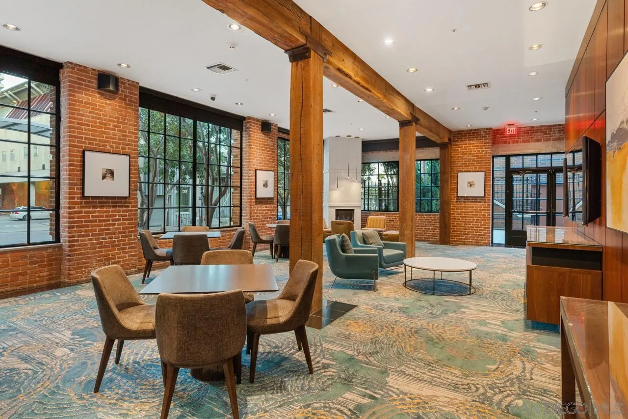https://cdn.realtyfeed.com/cdn/127/260022921/b3357ac4d74c397b8898b5eadb9ef455.webp