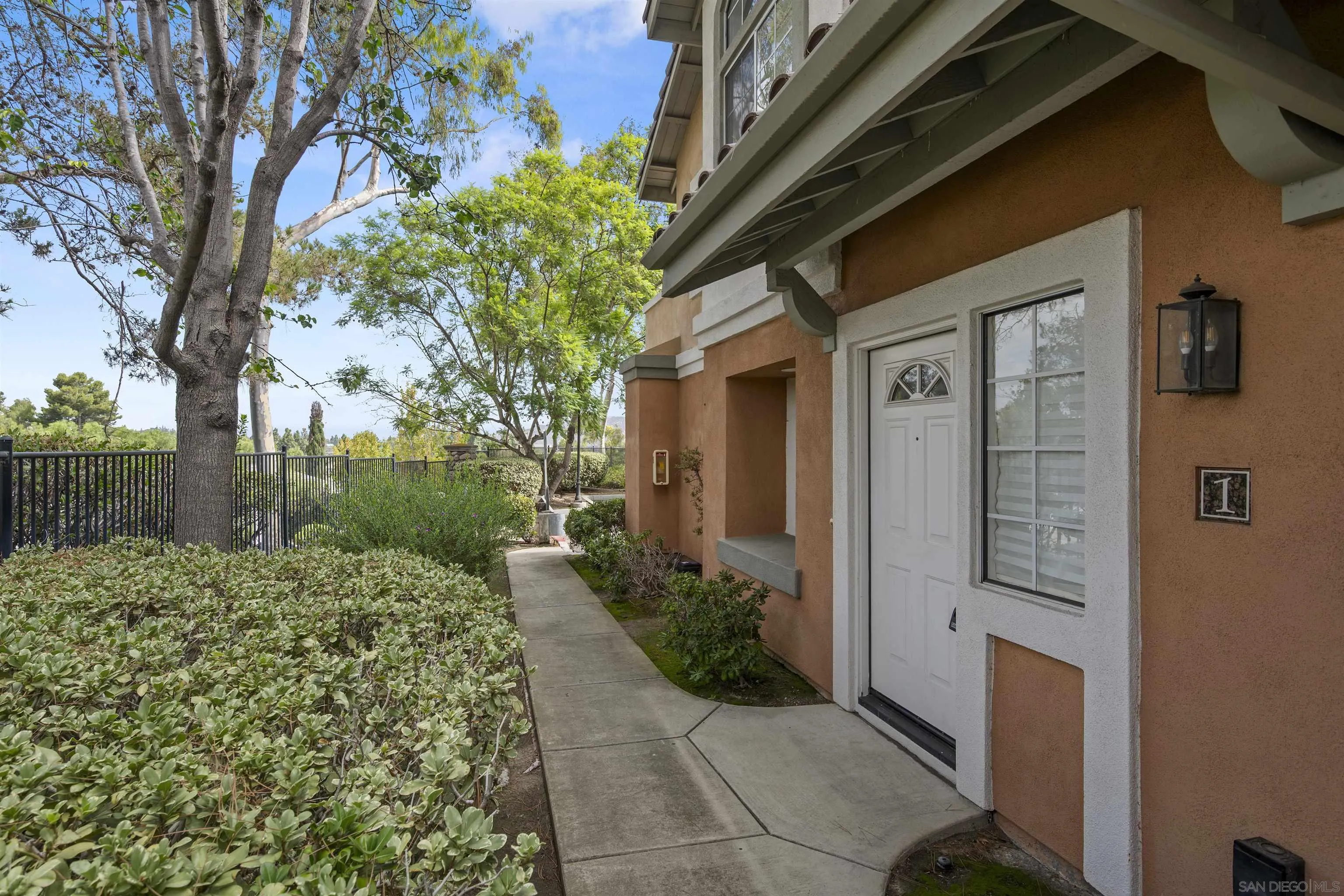https://cdn.realtyfeed.com/cdn/127/260022926/de01f98b23a00f301779aa5035385655.webp