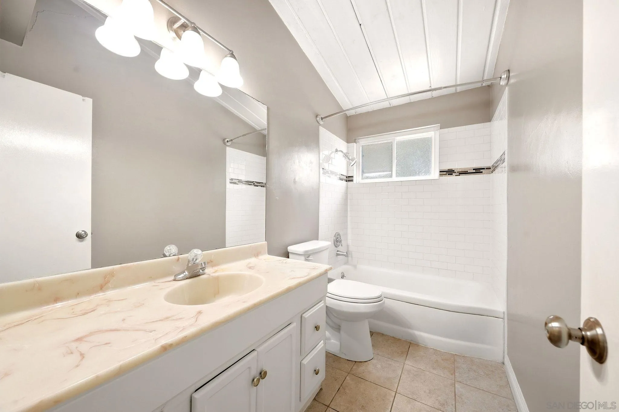 https://cdn.realtyfeed.com/cdn/127/260022928/1746015bb19a04ced097653d3eff46d5.webp