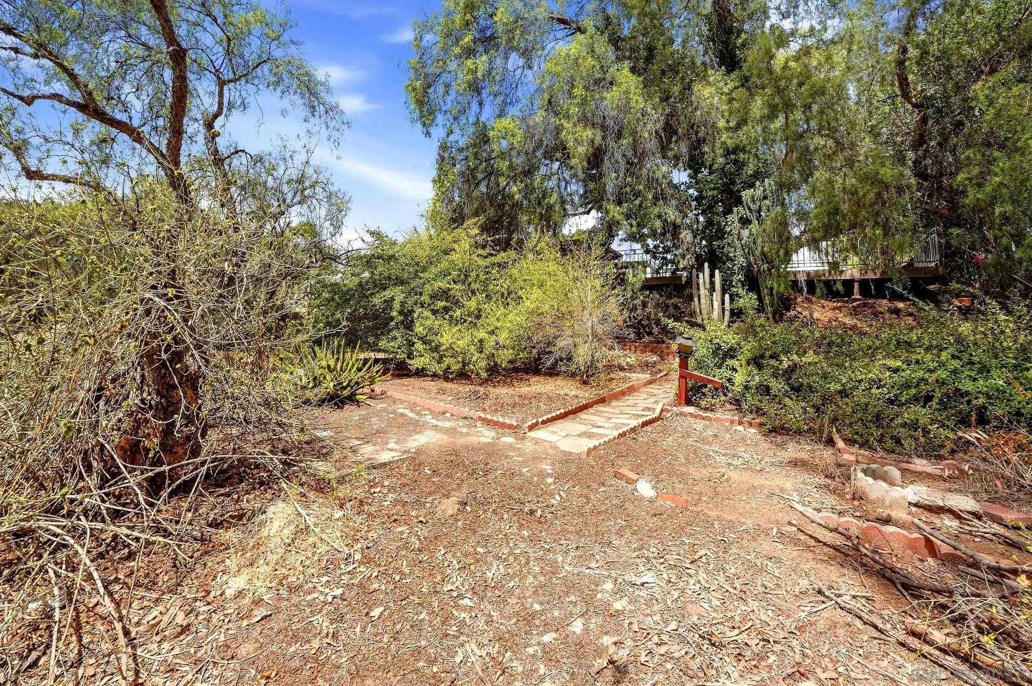 https://cdn.realtyfeed.com/cdn/127/260022928/2664e630eaa120eecce205d77d2a2605.webp