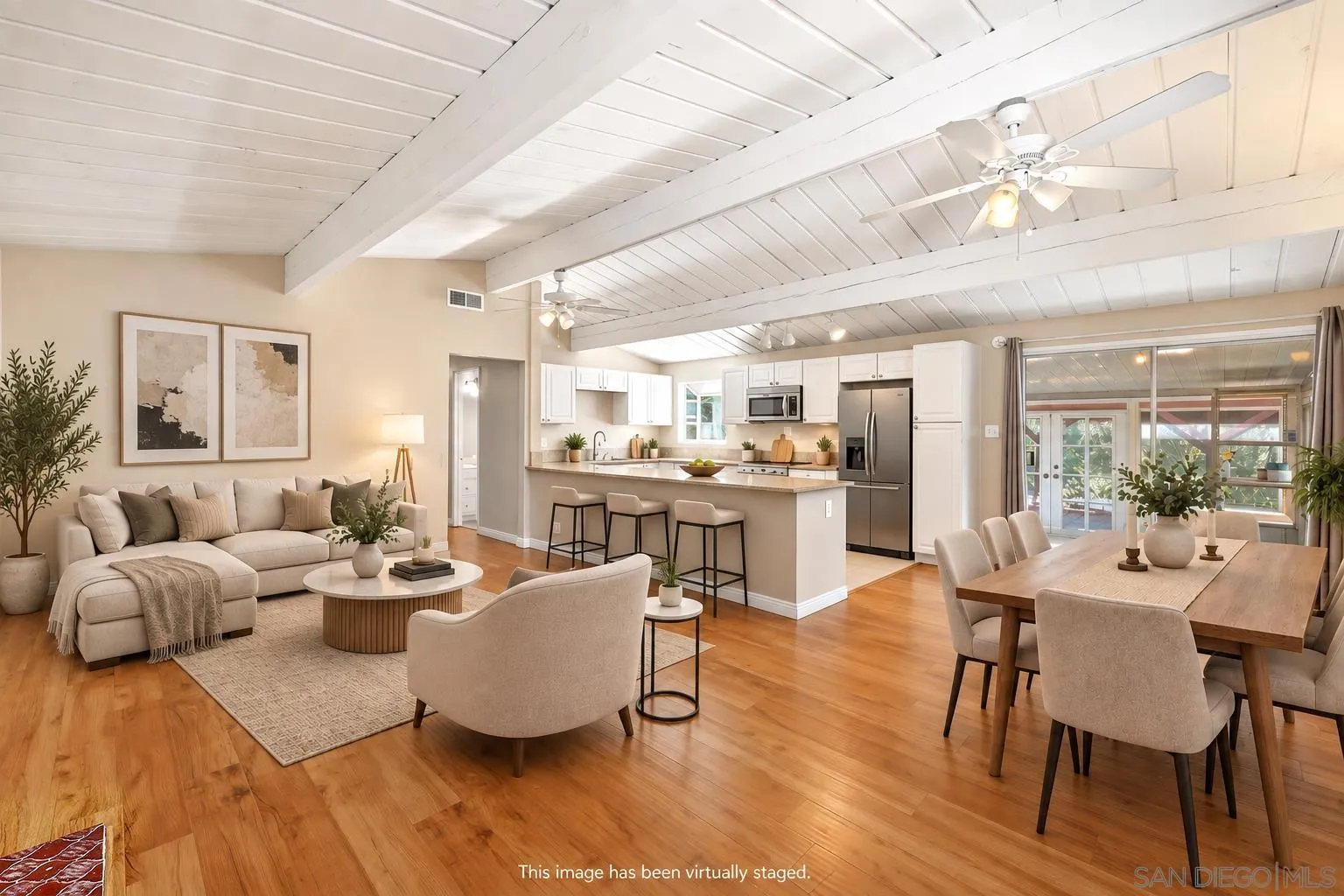 https://cdn.realtyfeed.com/cdn/127/260022928/2891134bbbfddb8c6f7f9a0b72854339.webp