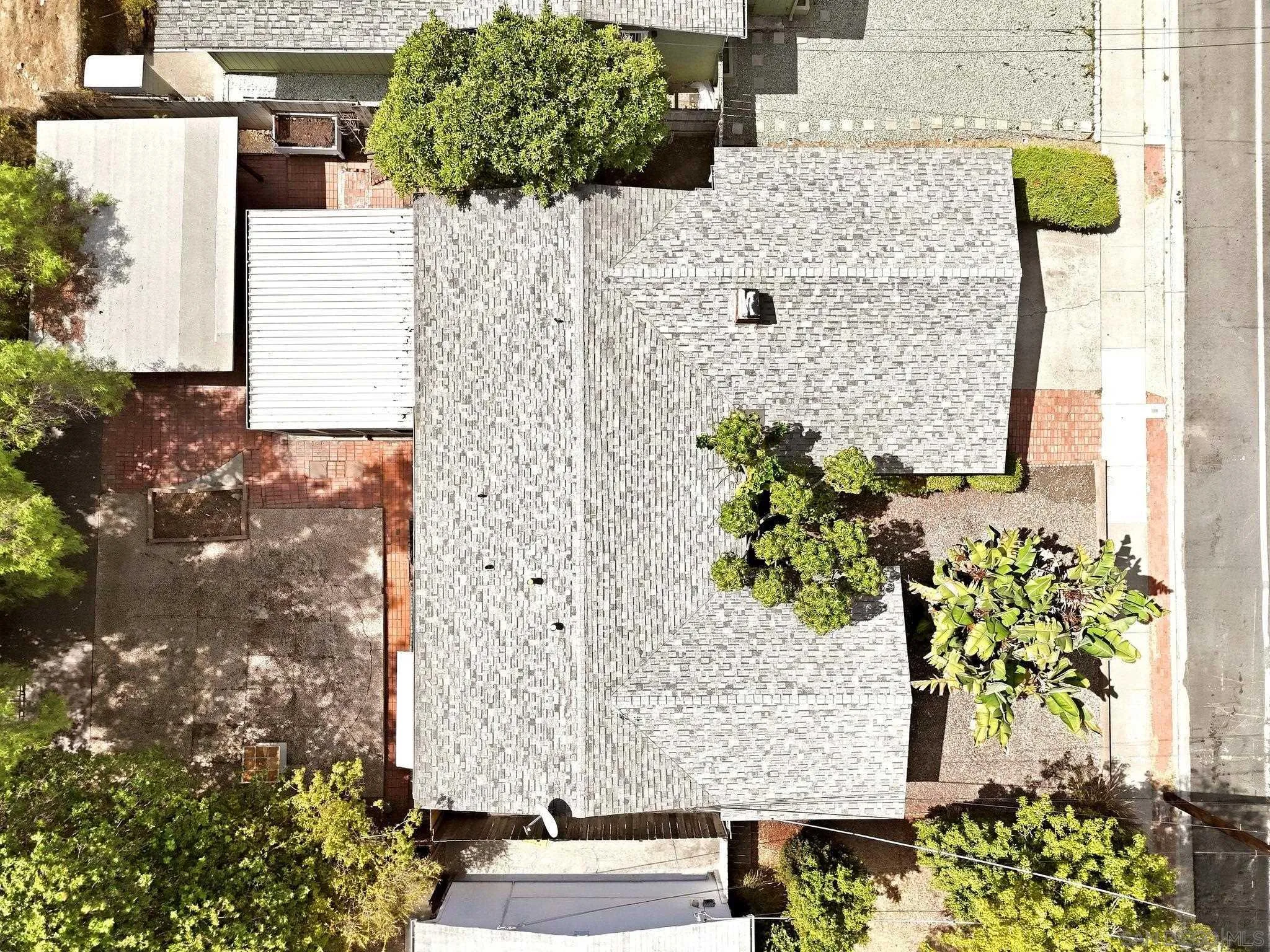 https://cdn.realtyfeed.com/cdn/127/260022928/3506d9b11a55443a37860a08fcfa8816.webp
