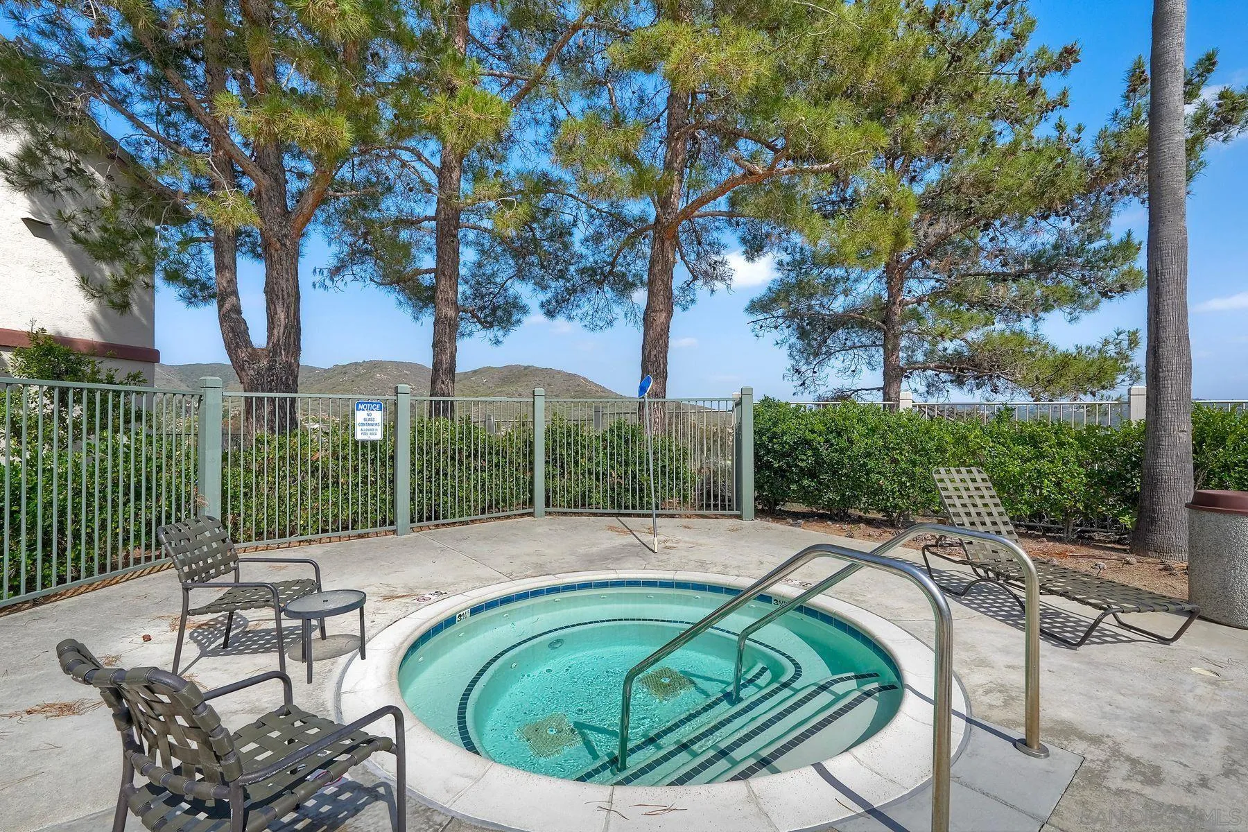 https://cdn.realtyfeed.com/cdn/127/260022929/6fc3f5ee60752b78bad47610e84c88ee.webp