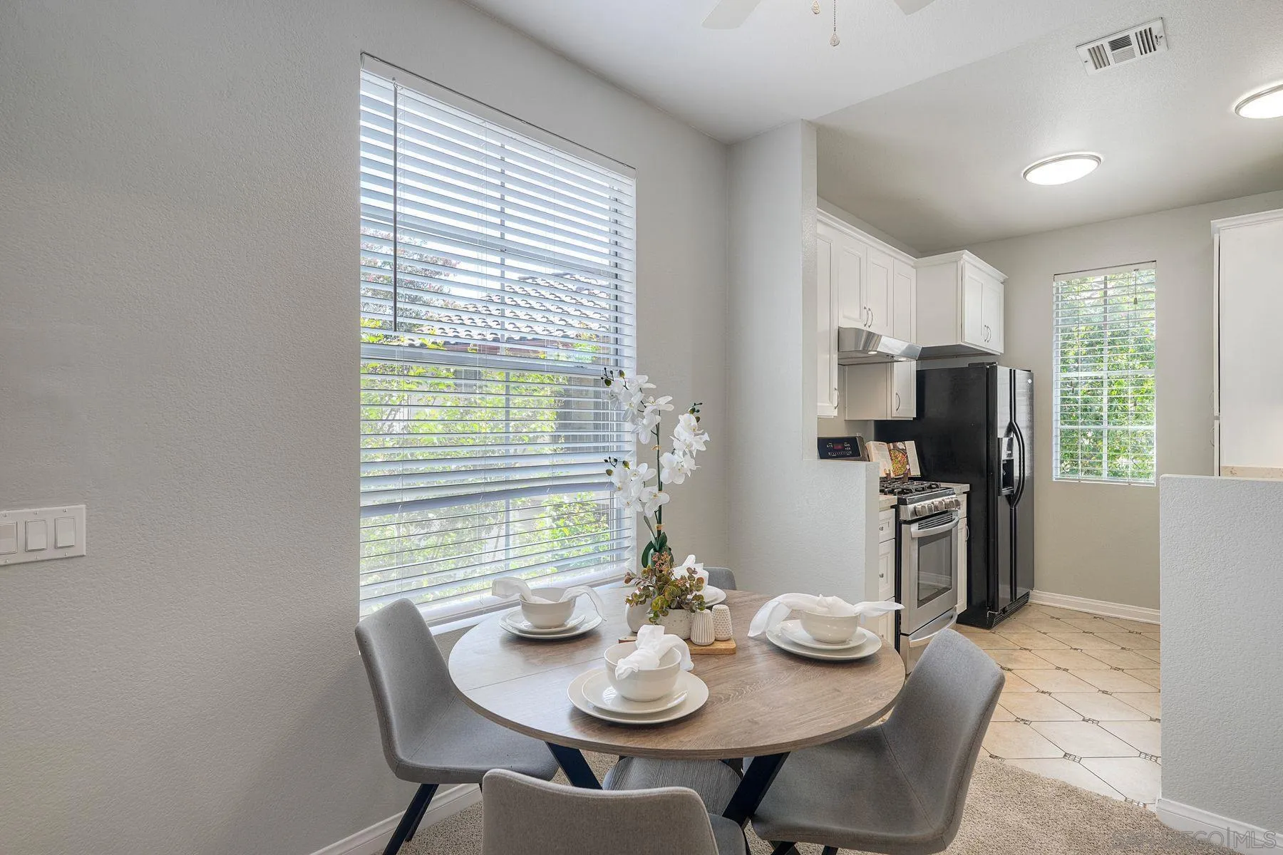 https://cdn.realtyfeed.com/cdn/127/260022929/900ce75f6a65c3d0bec62a6b0d6c956b.webp
