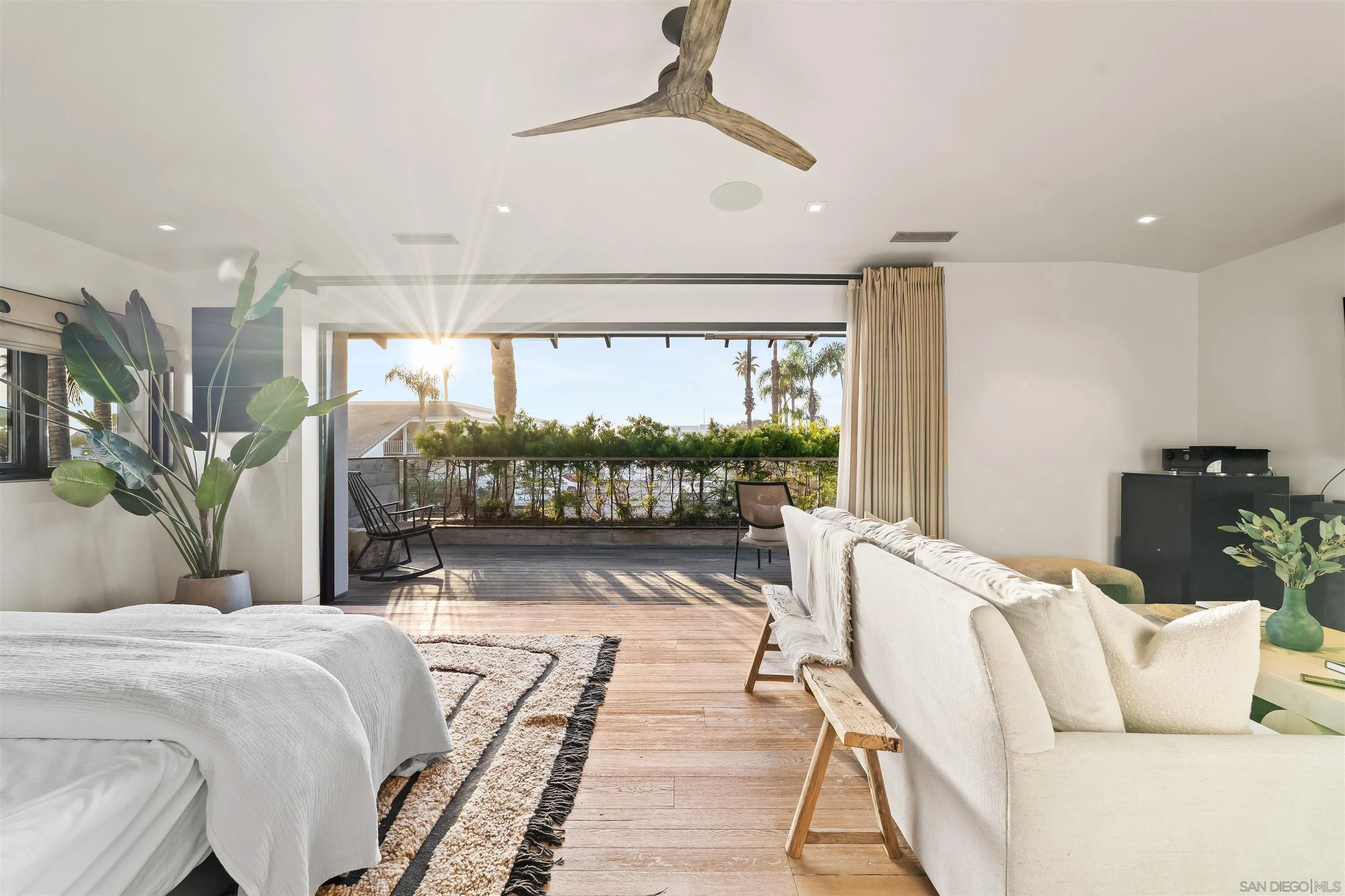 https://cdn.realtyfeed.com/cdn/127/260022937/162a431834f4cb05a2ecfa0a5c594800.webp