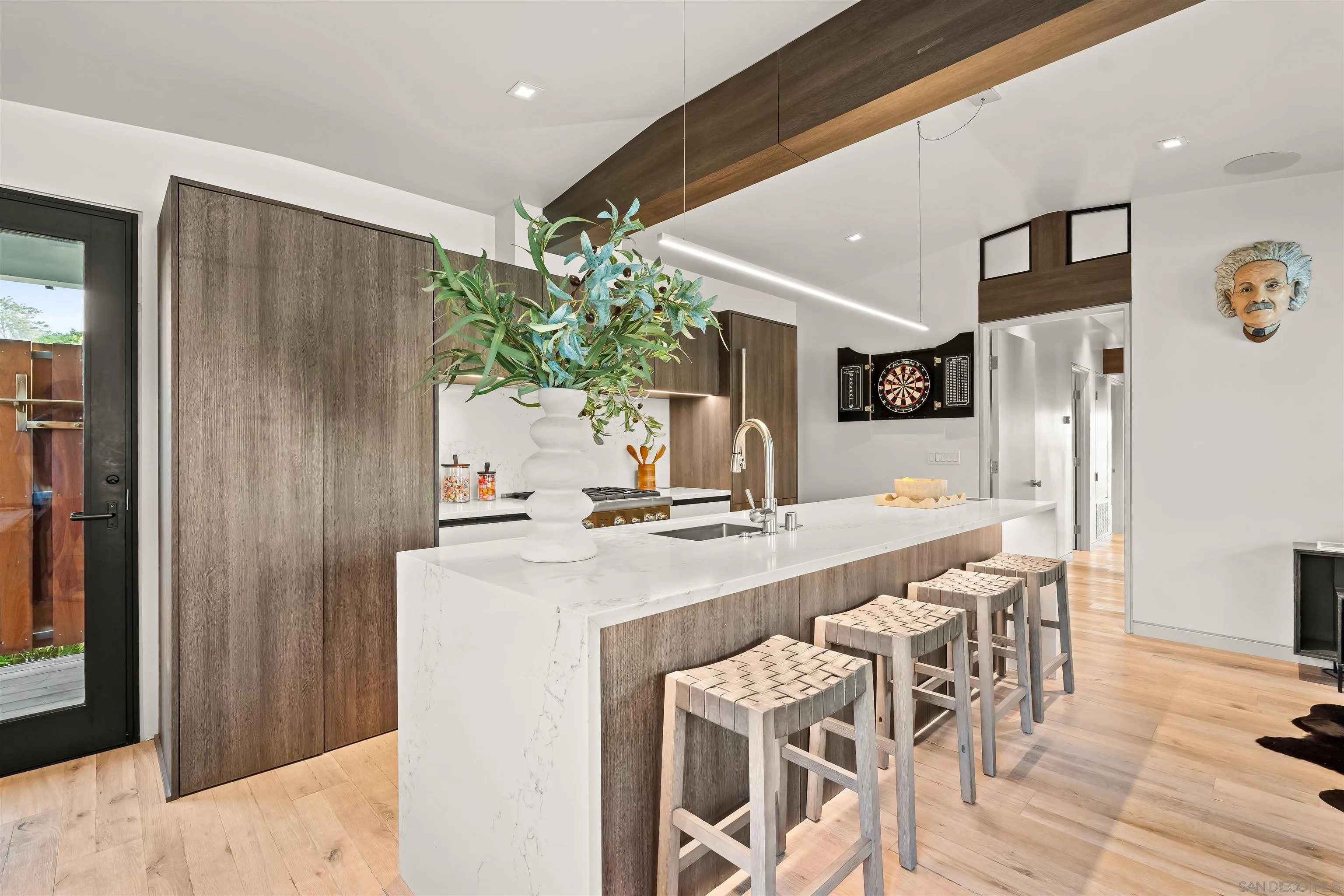 https://cdn.realtyfeed.com/cdn/127/260022937/2a613738521313b2849697c2b620b7a7.webp