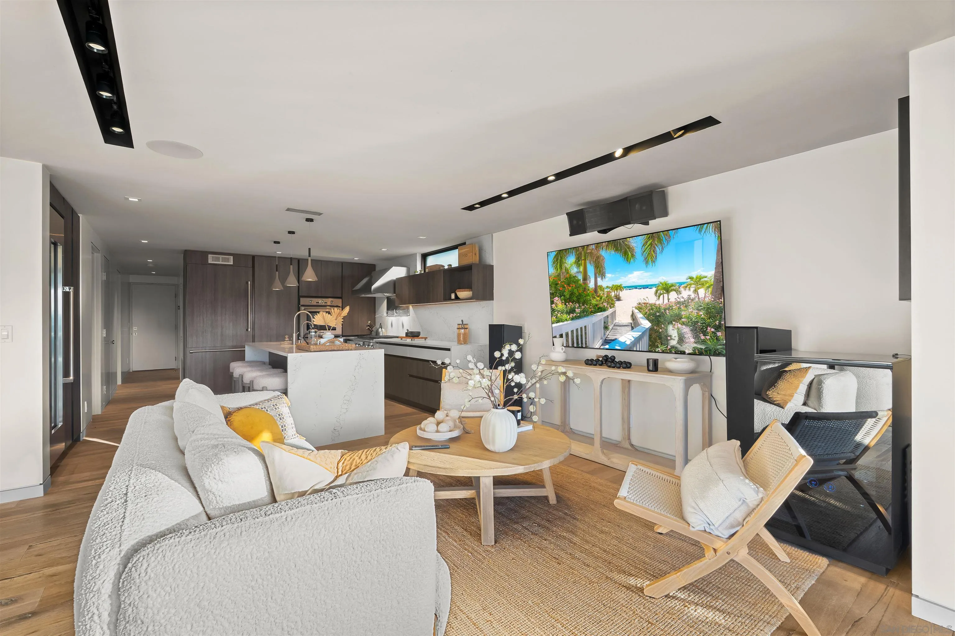 https://cdn.realtyfeed.com/cdn/127/260022937/4244f6214a79bf056740b802b18857bb.webp
