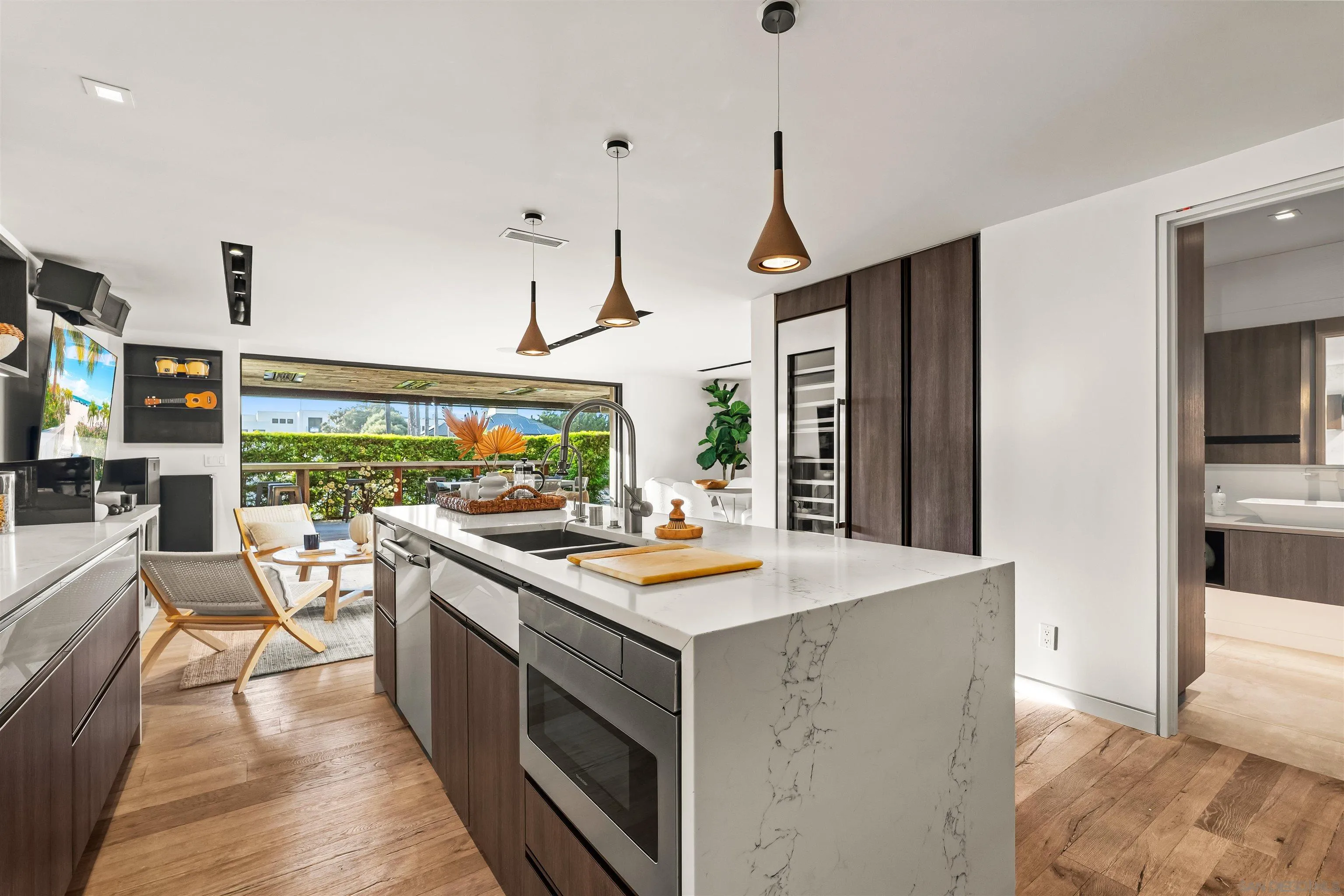 https://cdn.realtyfeed.com/cdn/127/260022937/4dc2b9e20d605c842d2f2e225b90ce2f.webp
