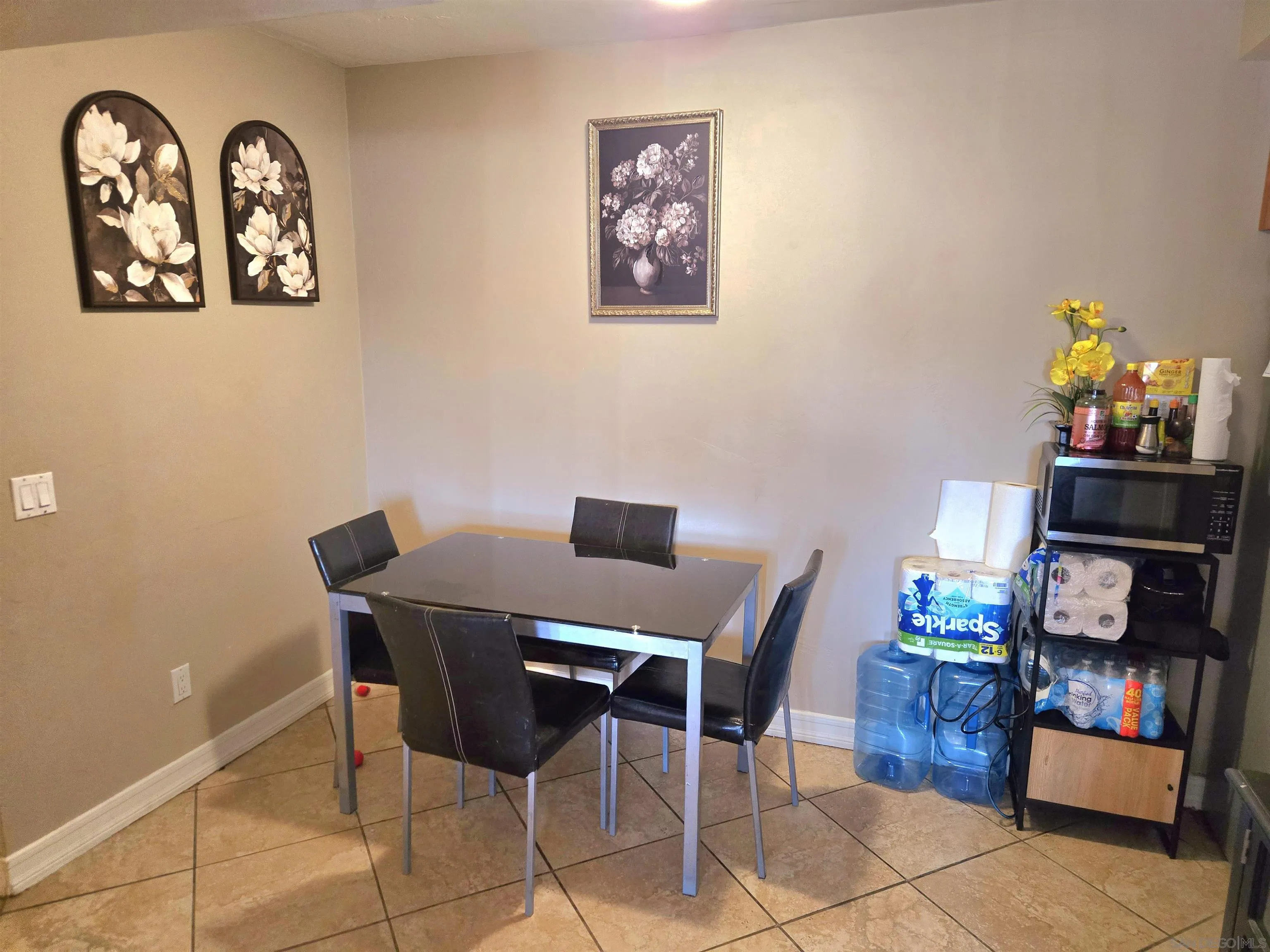 https://cdn.realtyfeed.com/cdn/127/260022939/18d65629f32d01cf7cd4e9ba93ddfcb5.webp
