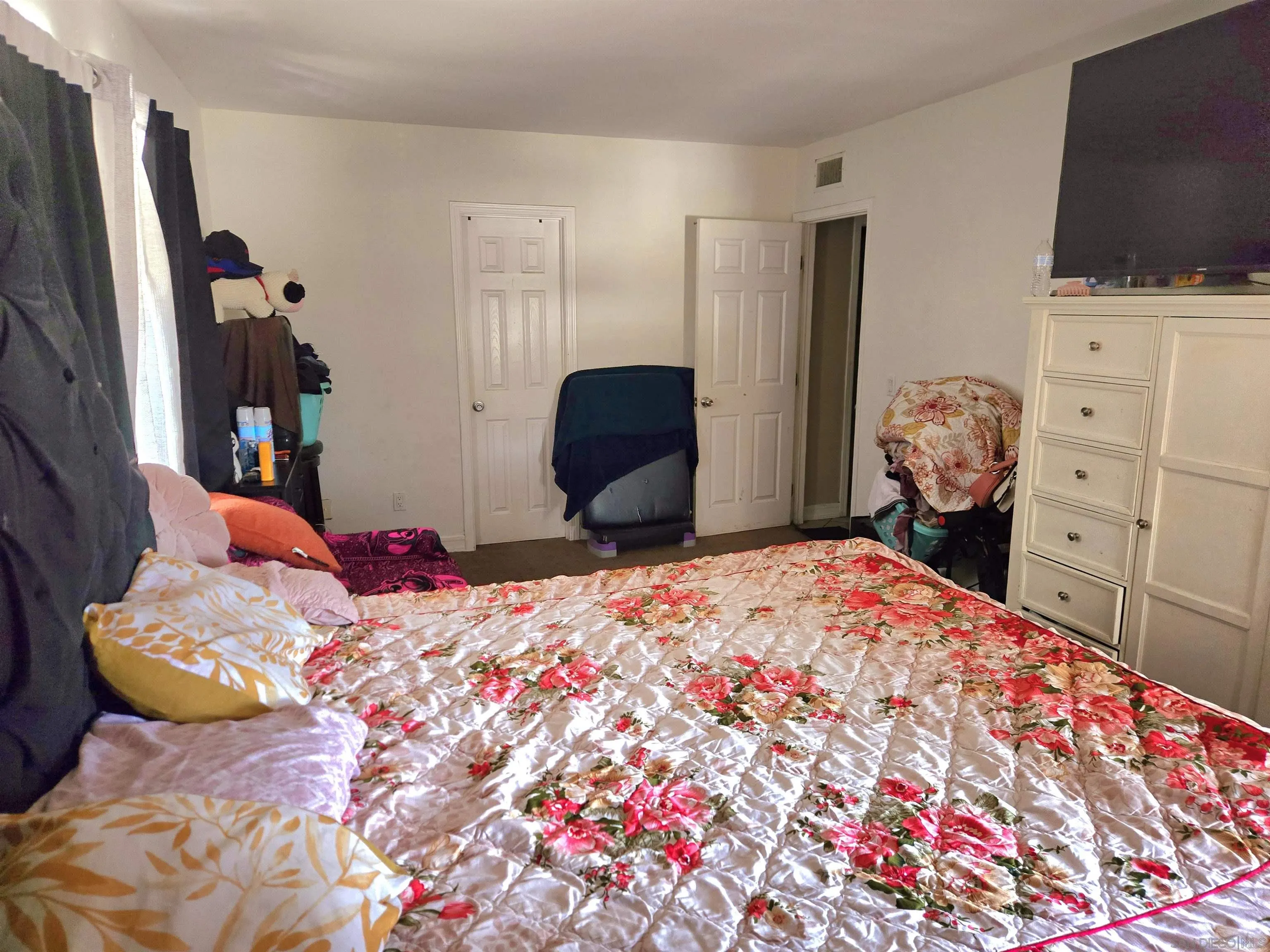 https://cdn.realtyfeed.com/cdn/127/260022939/8c4dcb6dc95846e0f377258d79123ccb.webp